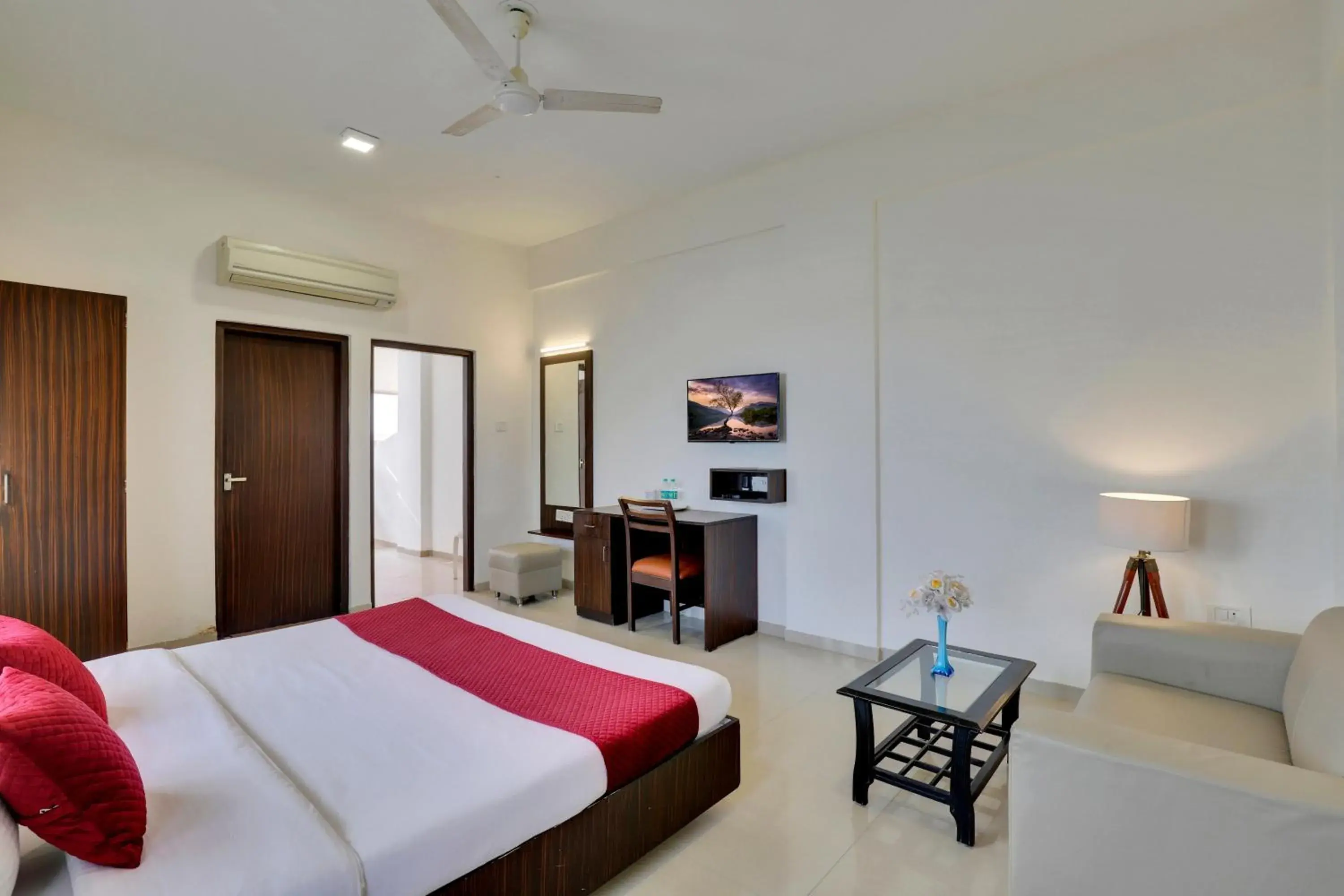 Bedroom, Bed in Goverdhan Greens Resort Dwarka l Hotels In Dwarka Bedroom, Bed in Goverdhan Greens Resort Dwarka l Hotels In Dwarka