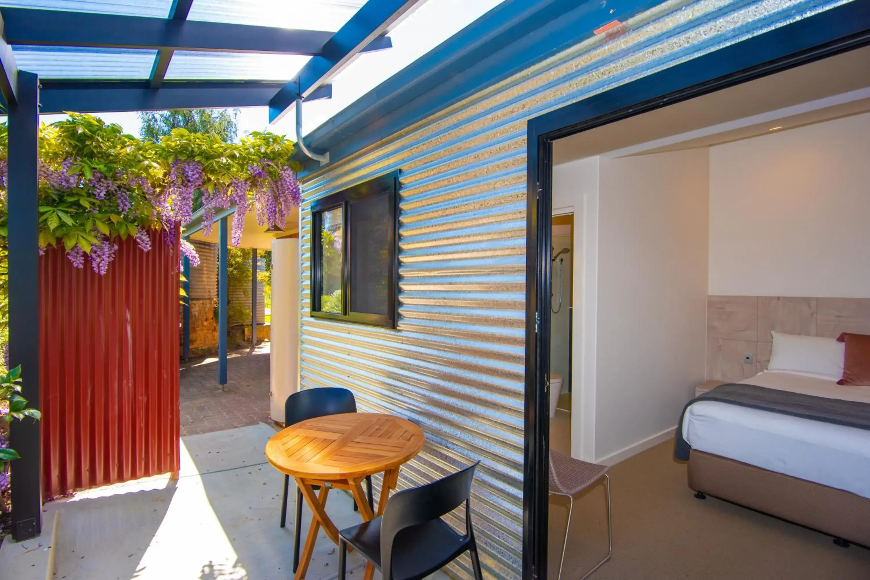 Seating area, Bed in Longview Vineyard Seating area, Bed in Longview Vineyard