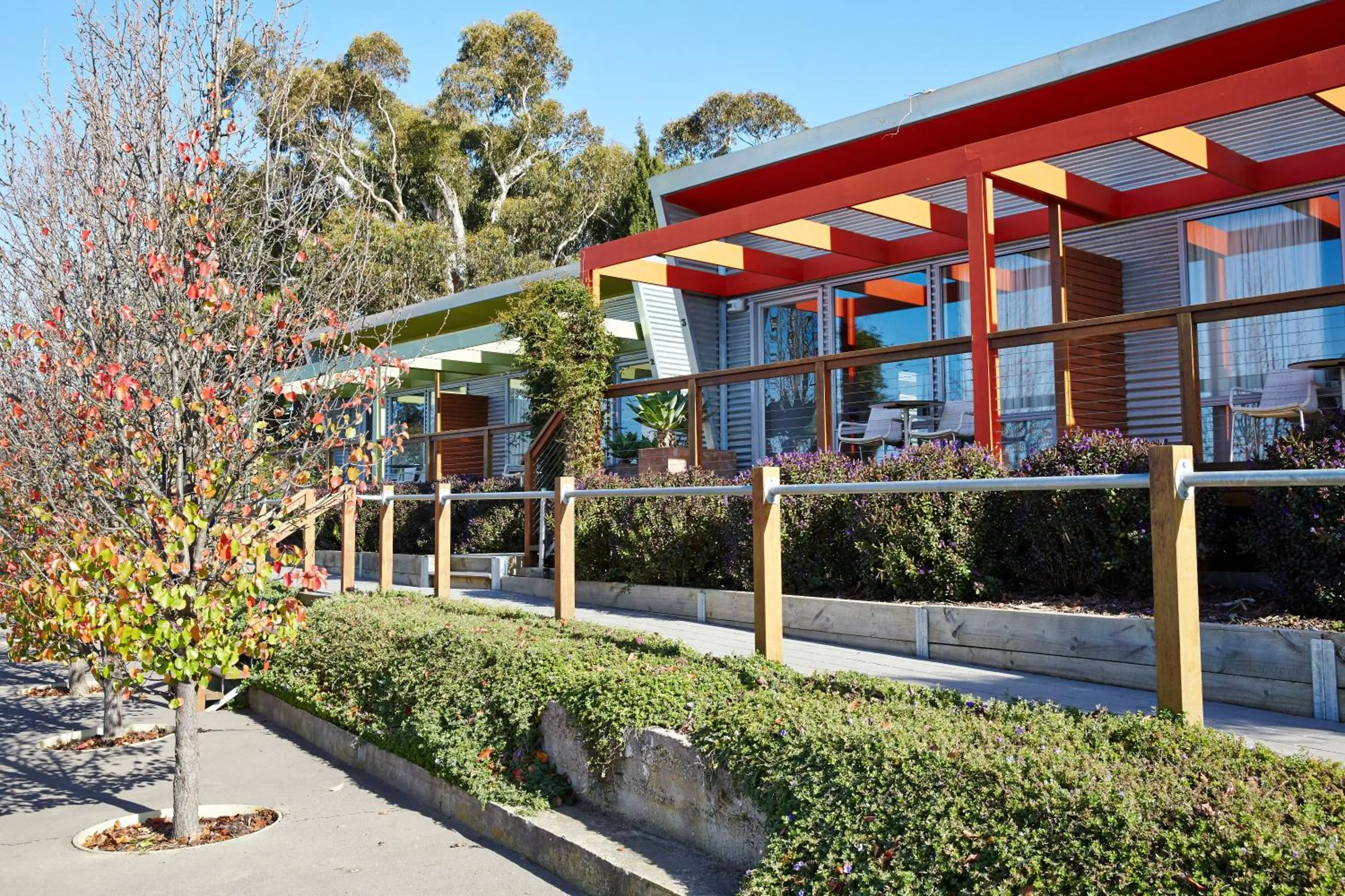 Inner courtyard view in Longview Vineyard