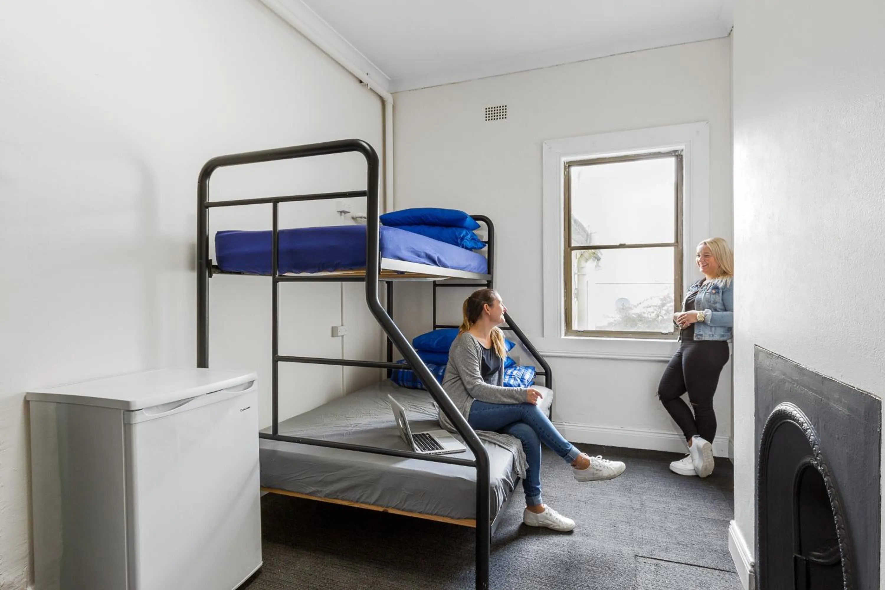 bunk bed, Bed in Secret Garden Backpackers, Sydney