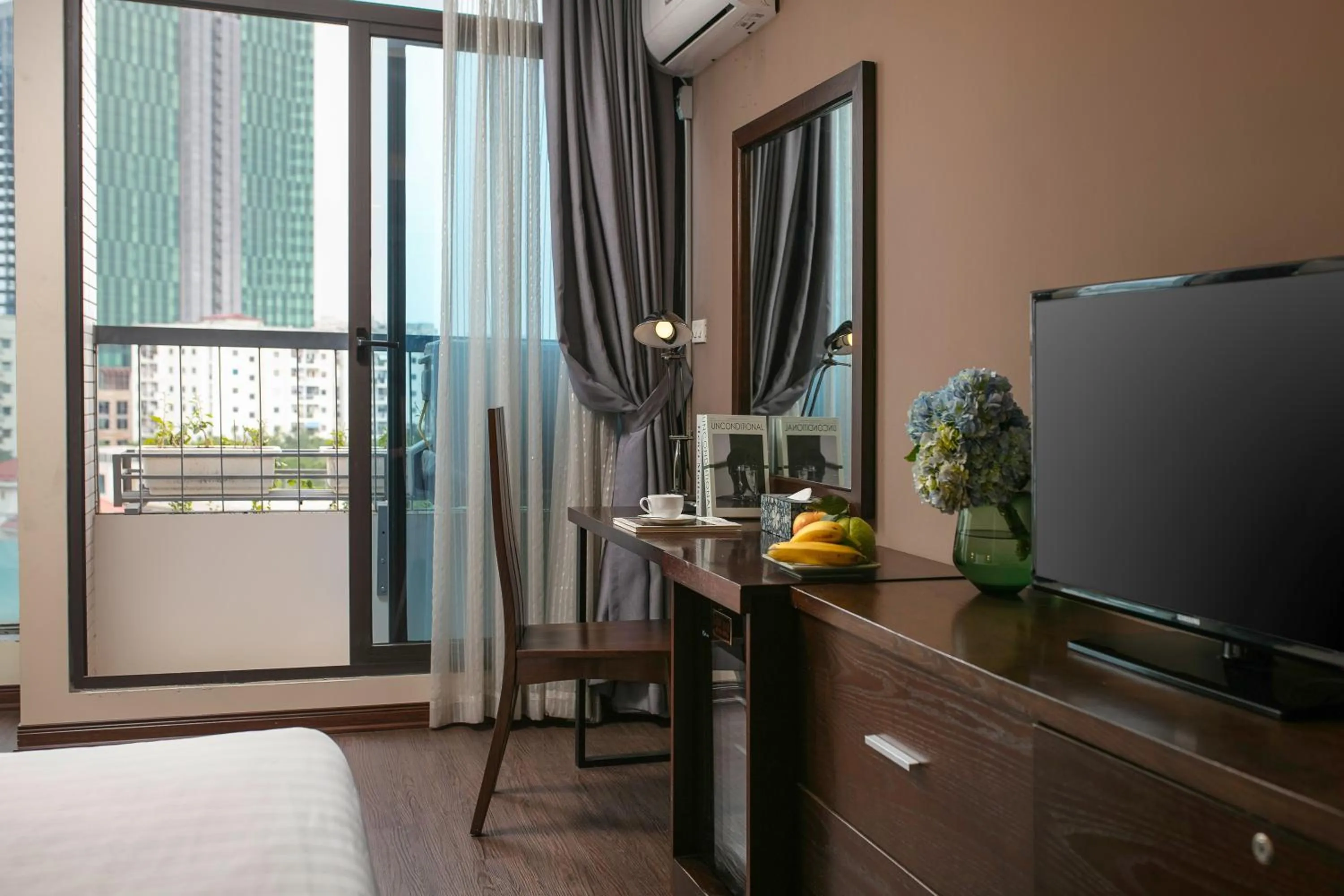 Bed in Brilliant Me Tri Hotel & Spa