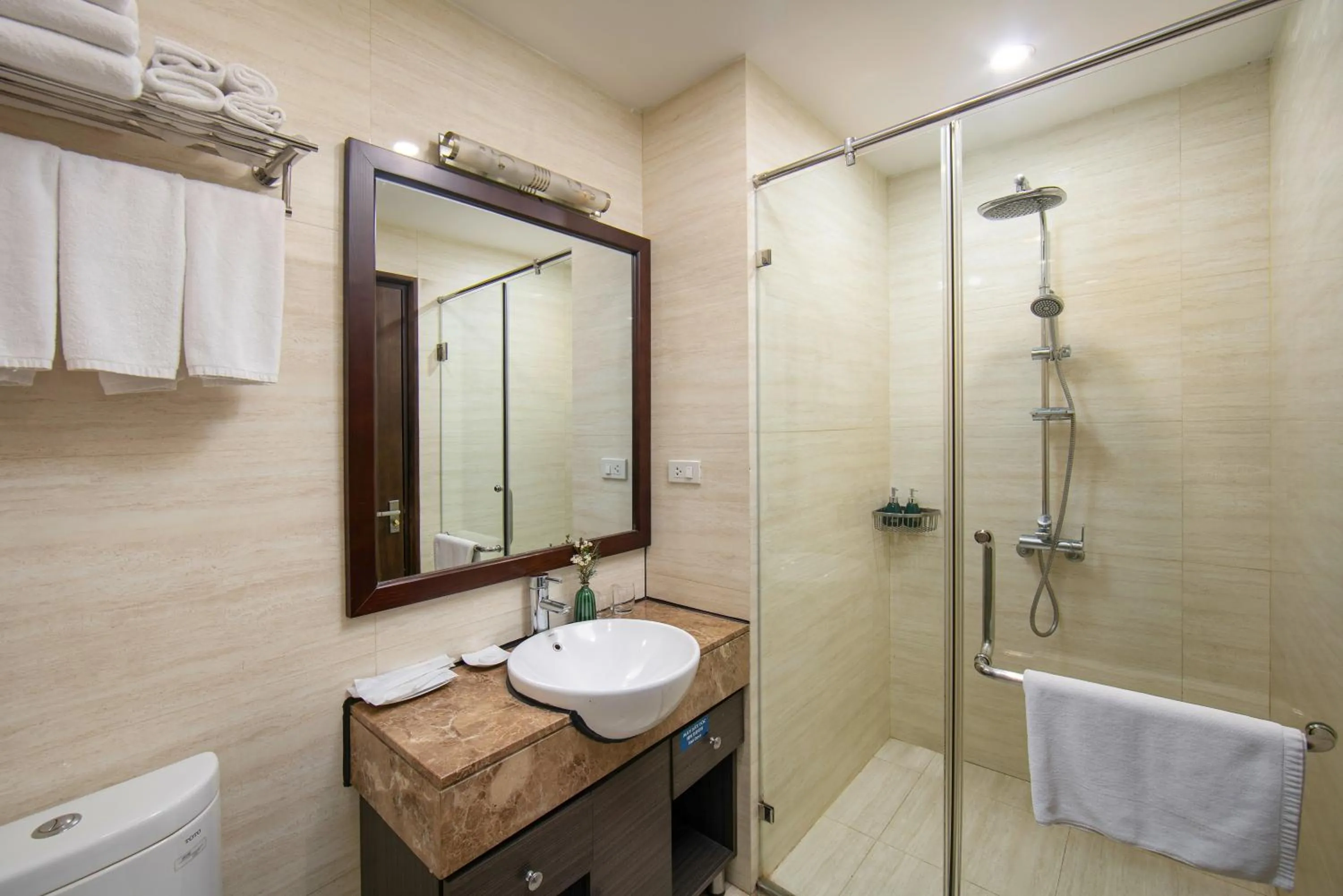 Brilliant Me Tri Hotel & Spa