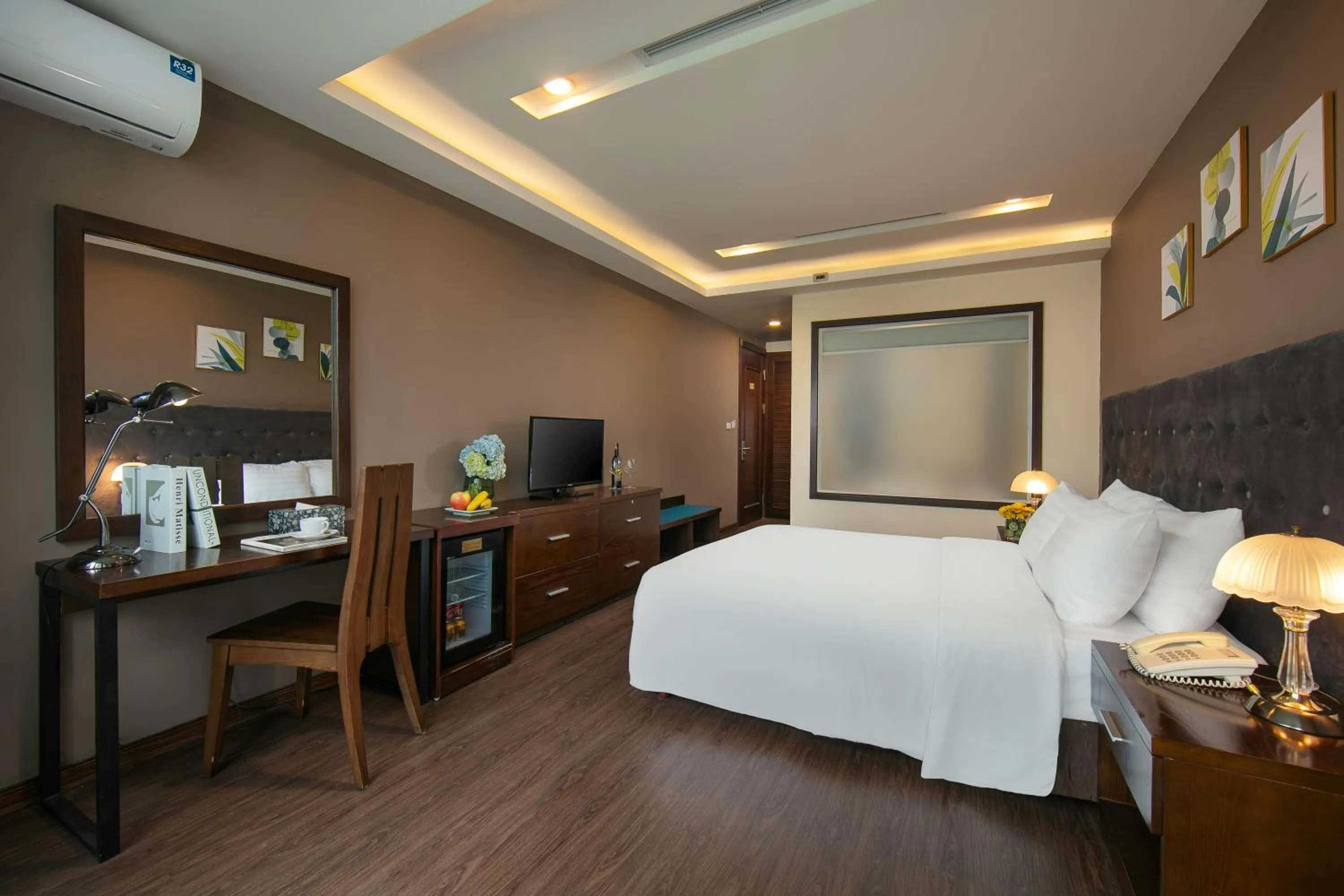 Bed in Brilliant Me Tri Hotel & Spa