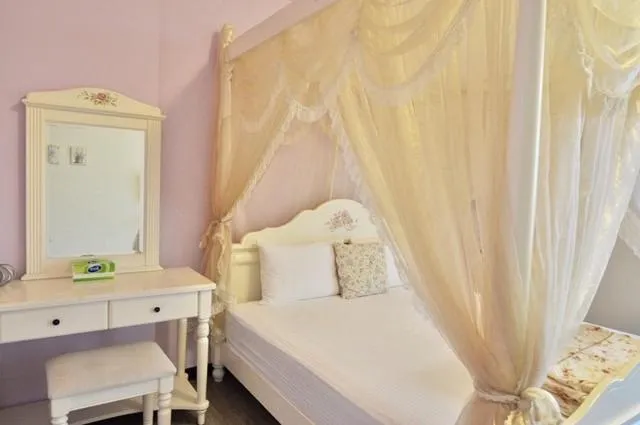 Bed in Village Villa B&B