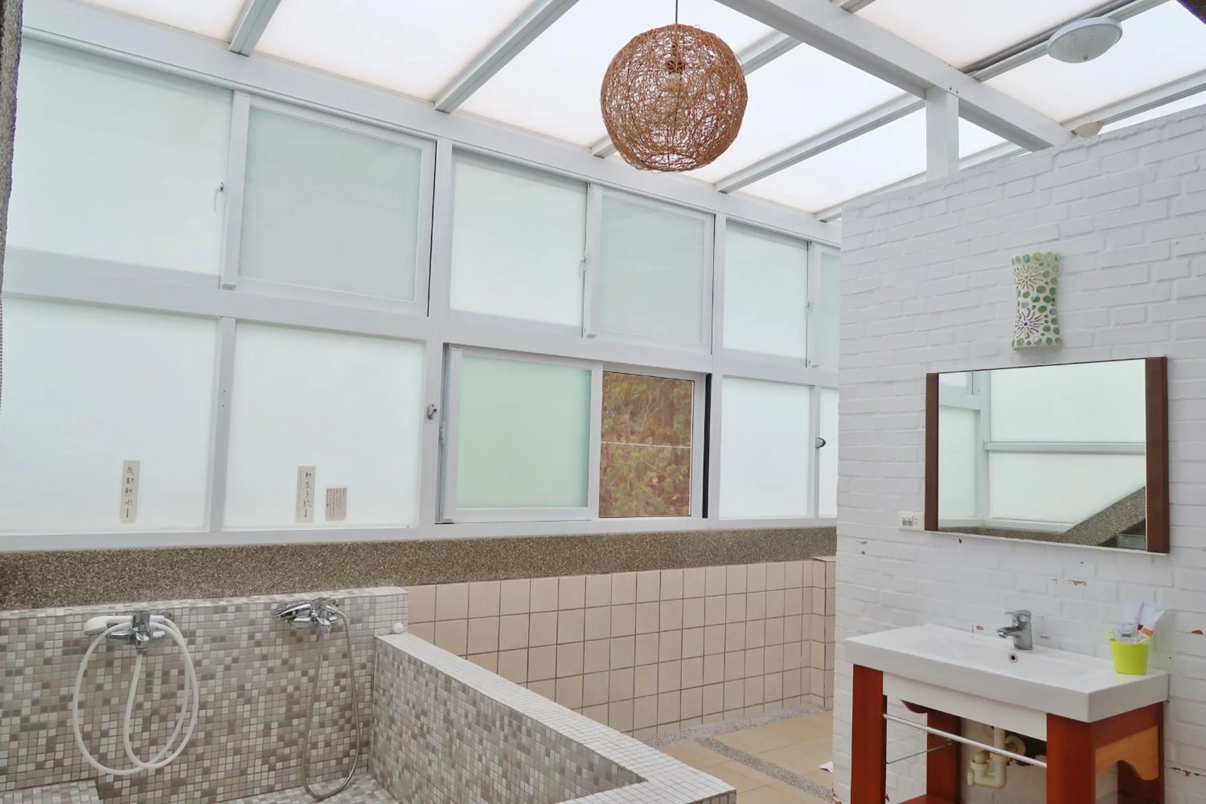 Shower in Village Villa B&B