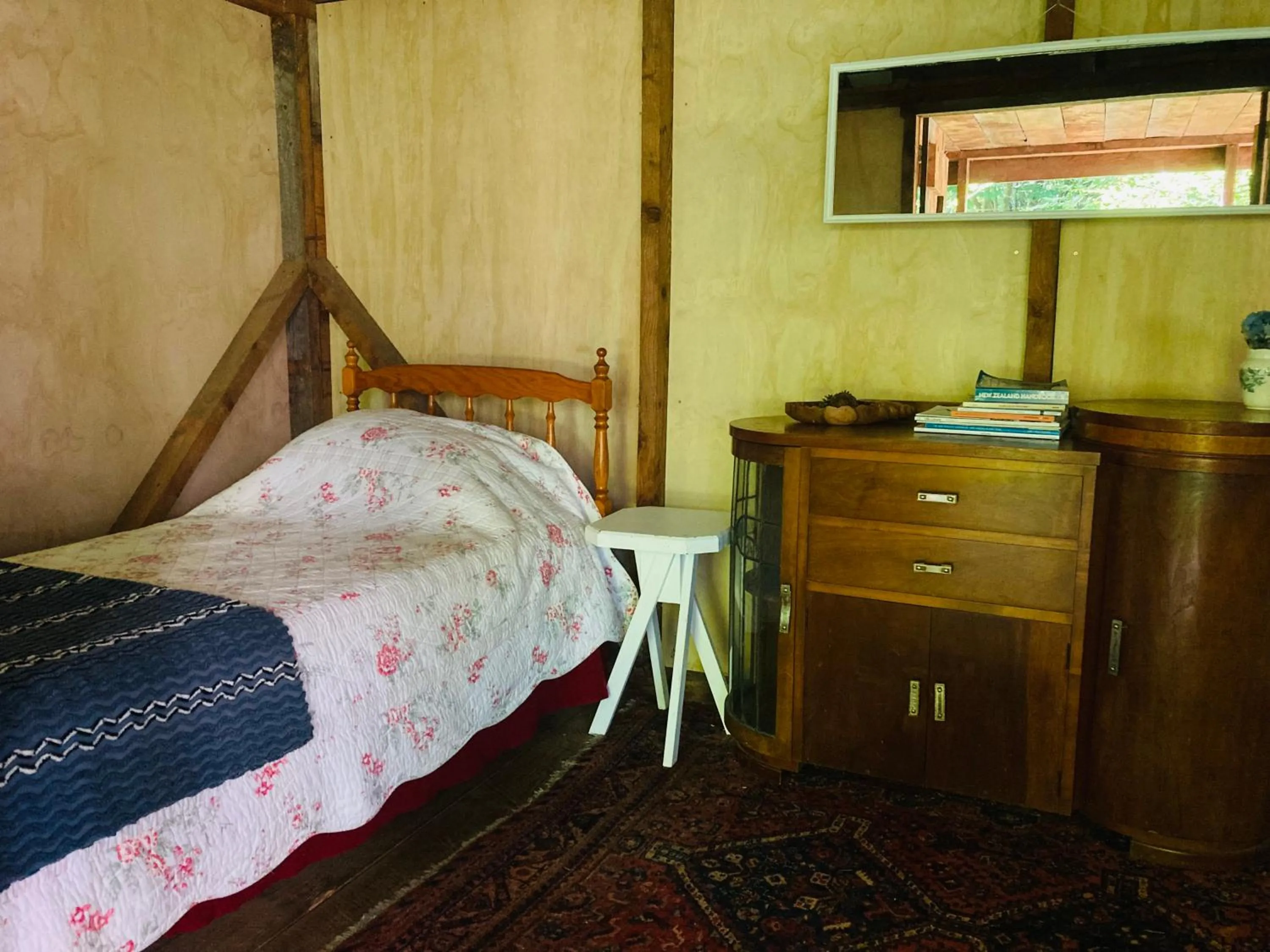 Bed in Waikonini Homestead