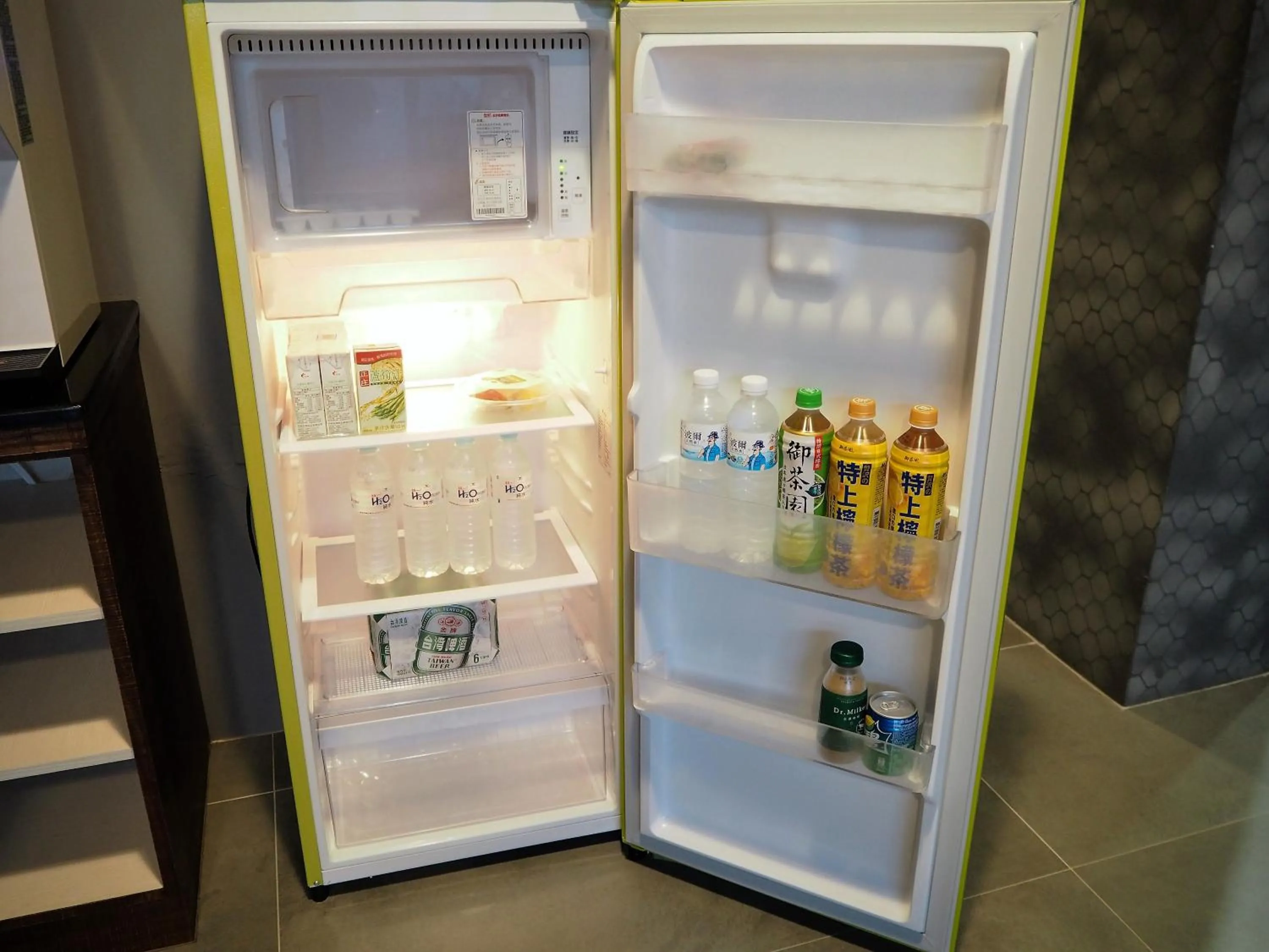 Drinks in Kenting True Color Hostel