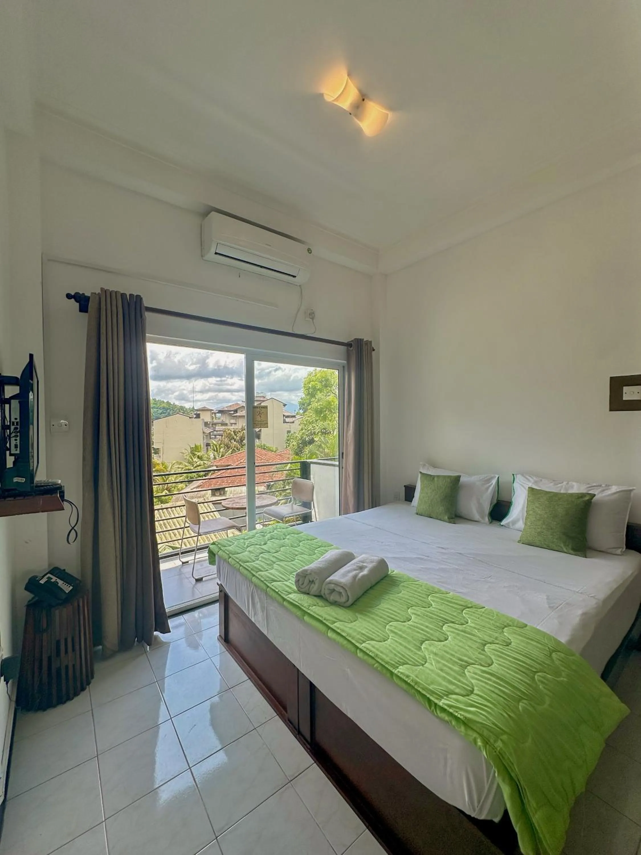 Kandy Forest Villa Hotel