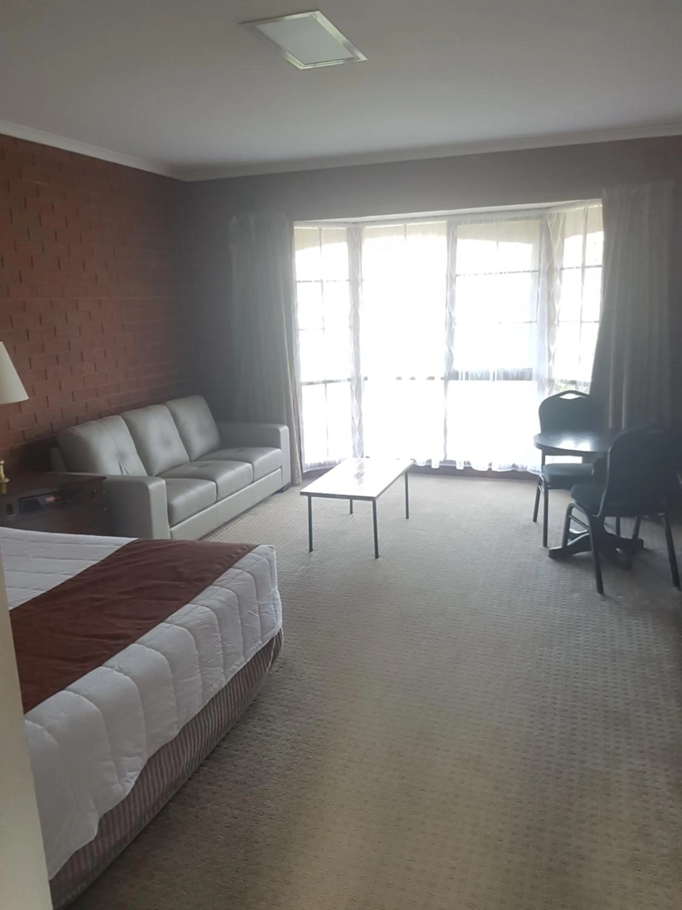 Bed in Ararat Colonial Lodge Motel