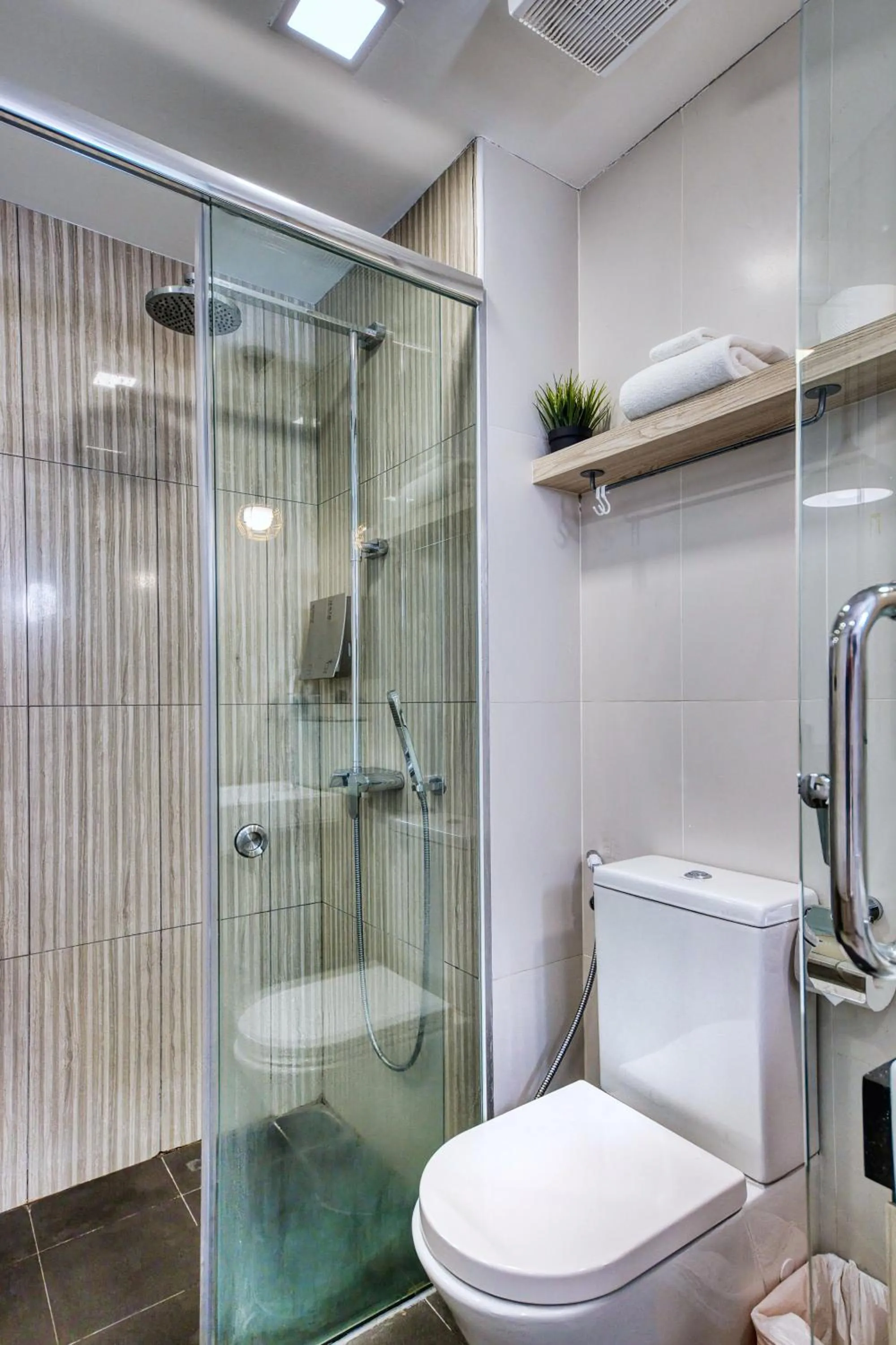 Bathroom in Habyt Clarke Quay