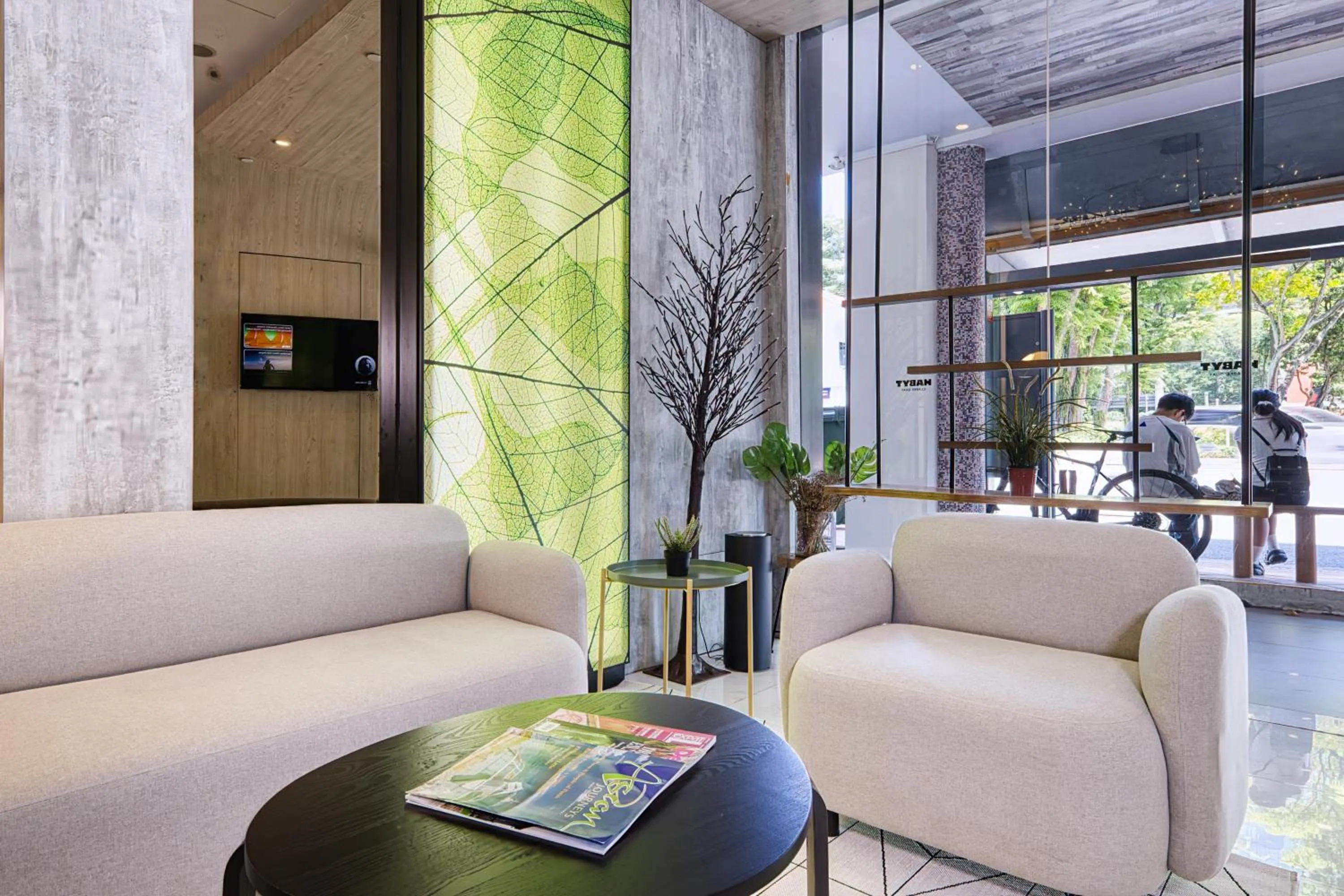 Lobby or reception in Habyt Clarke Quay