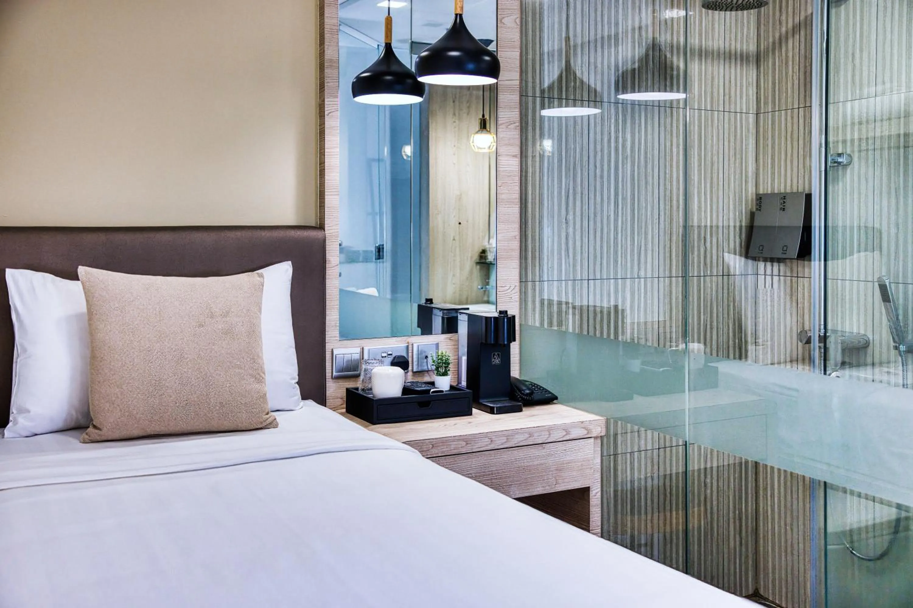 Photo of the whole room, Bed in Habyt Clarke Quay