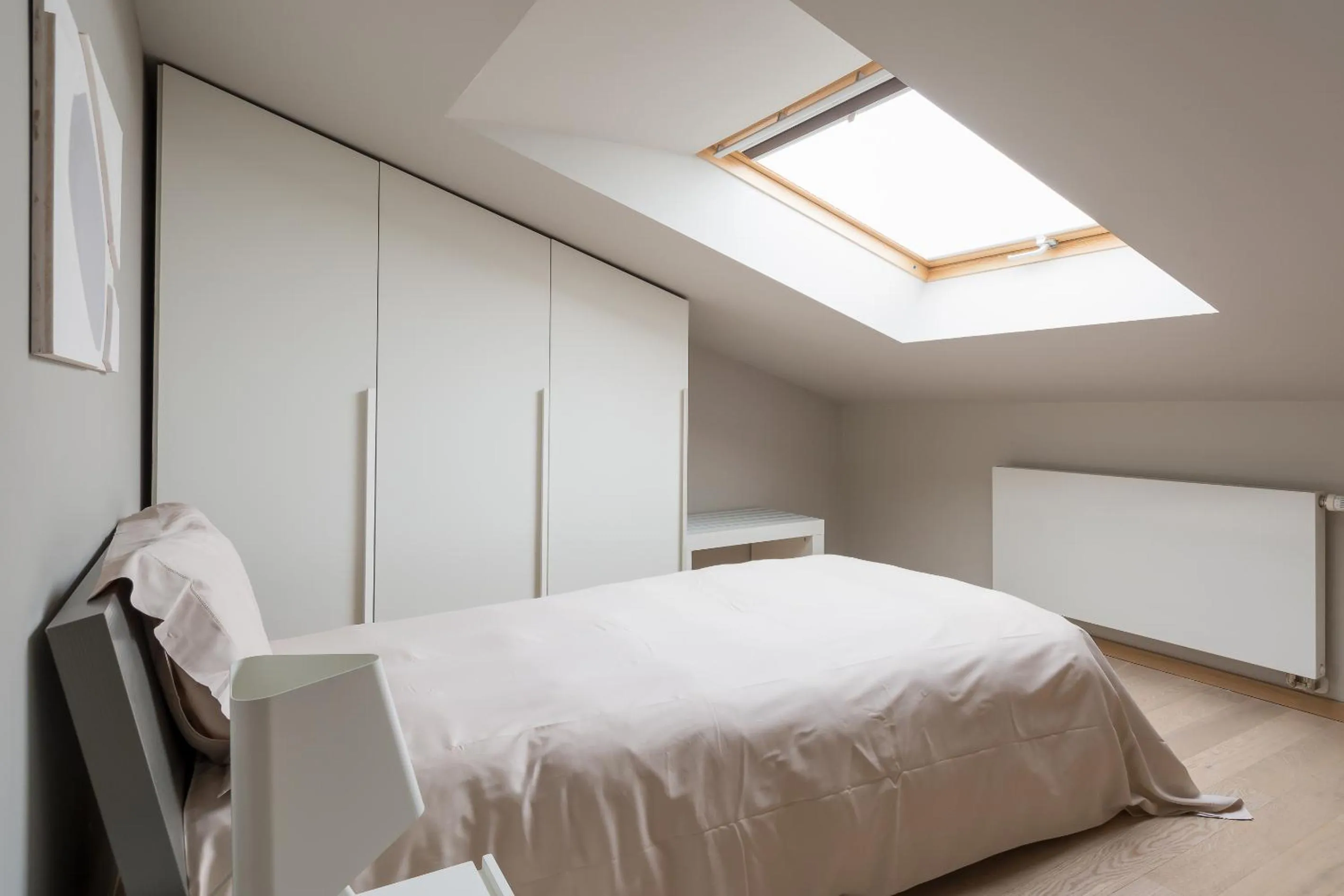 Bed in Four Stars Aparthotel