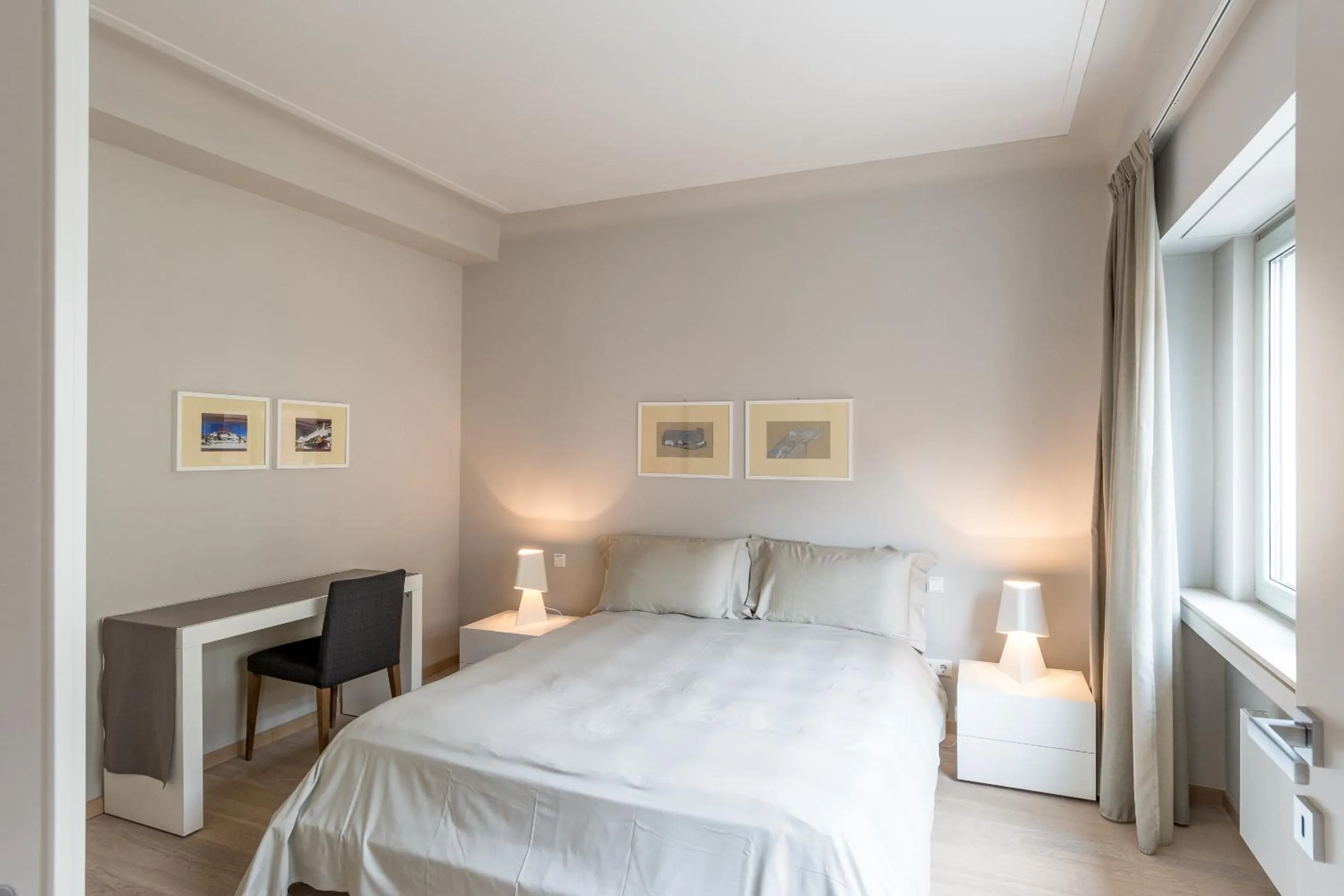 Bed in Four Stars Aparthotel