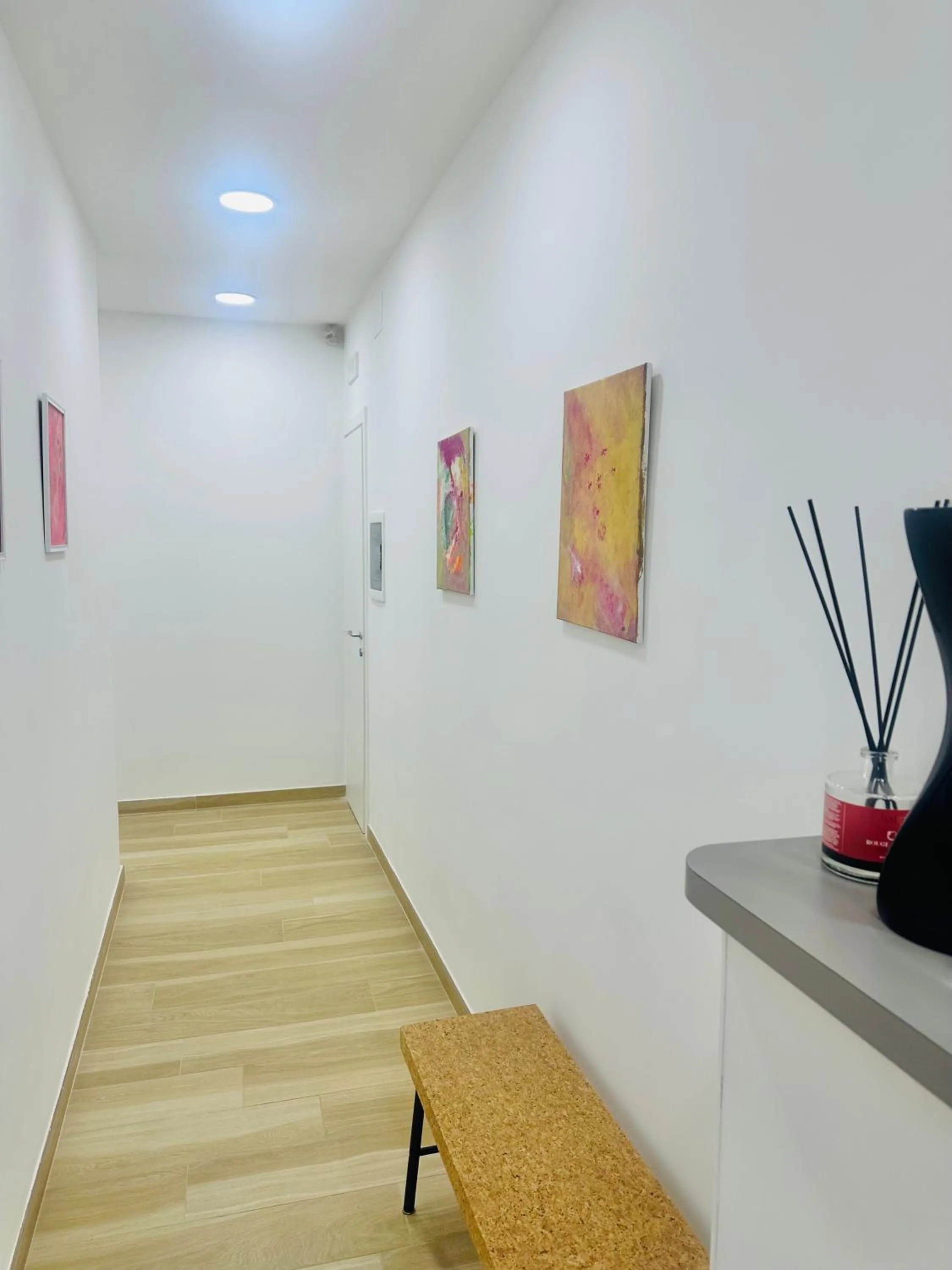 Decorative detail in Iris Inn