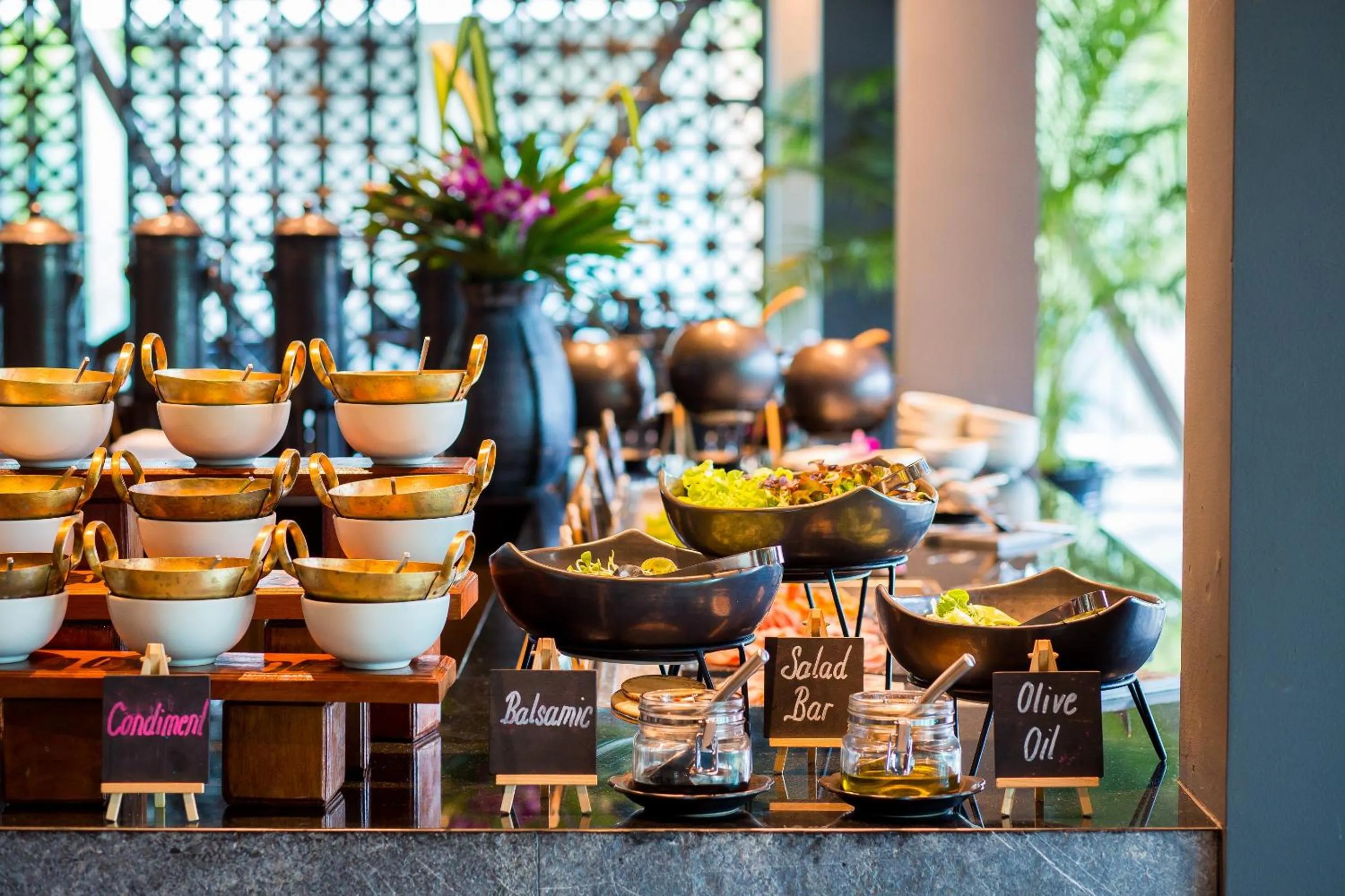 Restaurant/places to eat in Fusion Suites Phuket Patong