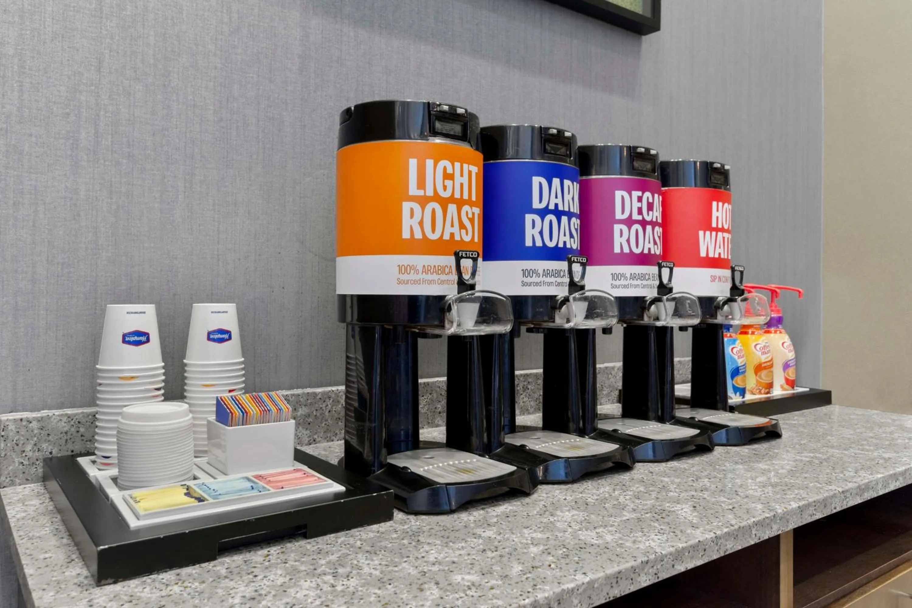 Breakfast in Hampton Inn & Suites Columbus Scioto Downs