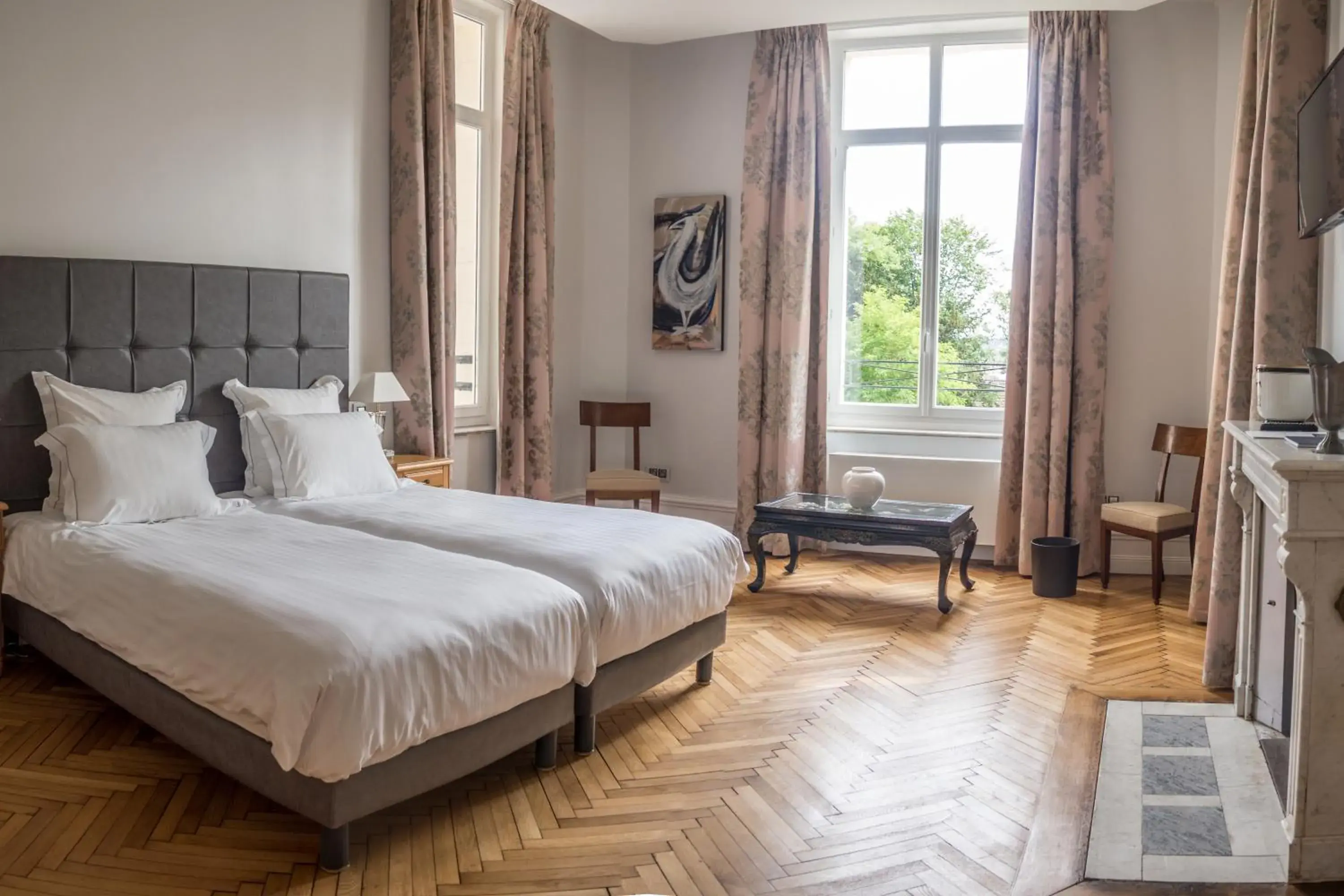 Twin Room - Disability Access- Castle Side in Hôtel Château de la Marlière Twin Room - Disability Access- Castle Side in Hôtel Château de la Marlière