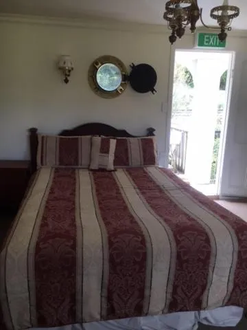 Bed in Woodlyn Park Motel