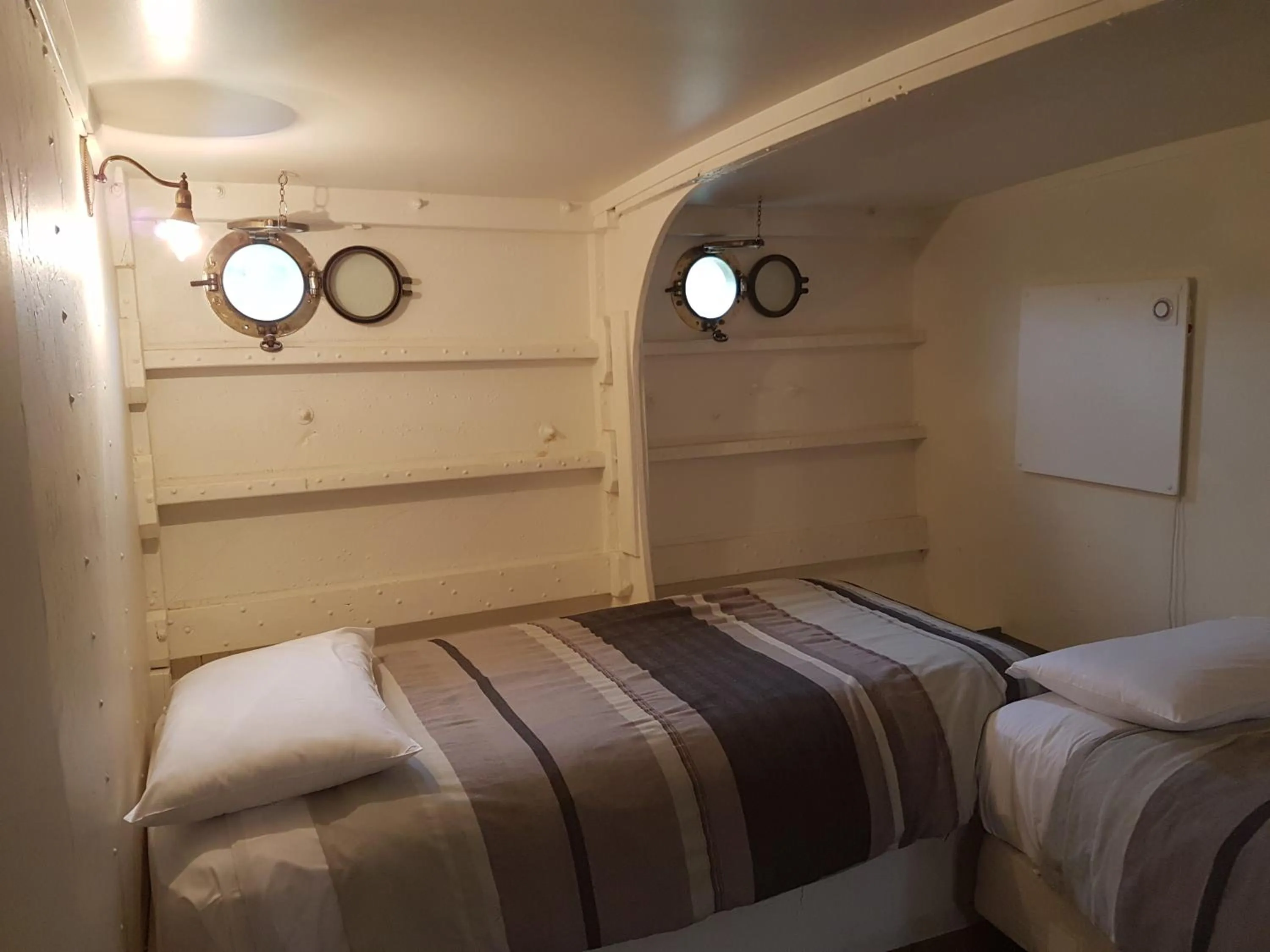 Bed in Woodlyn Park Motel