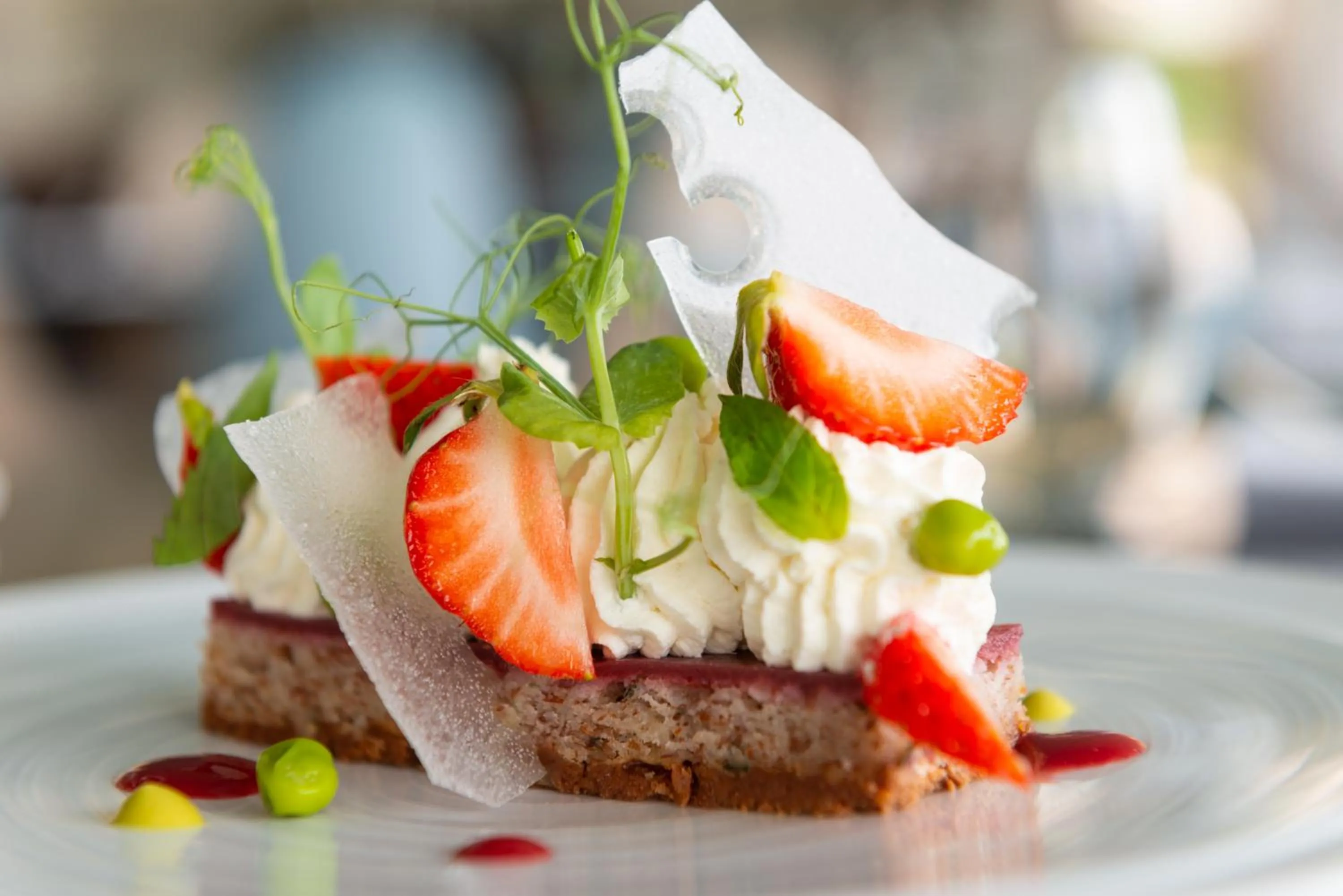 Restaurant/places to eat in Hôtel Omnubo Collection