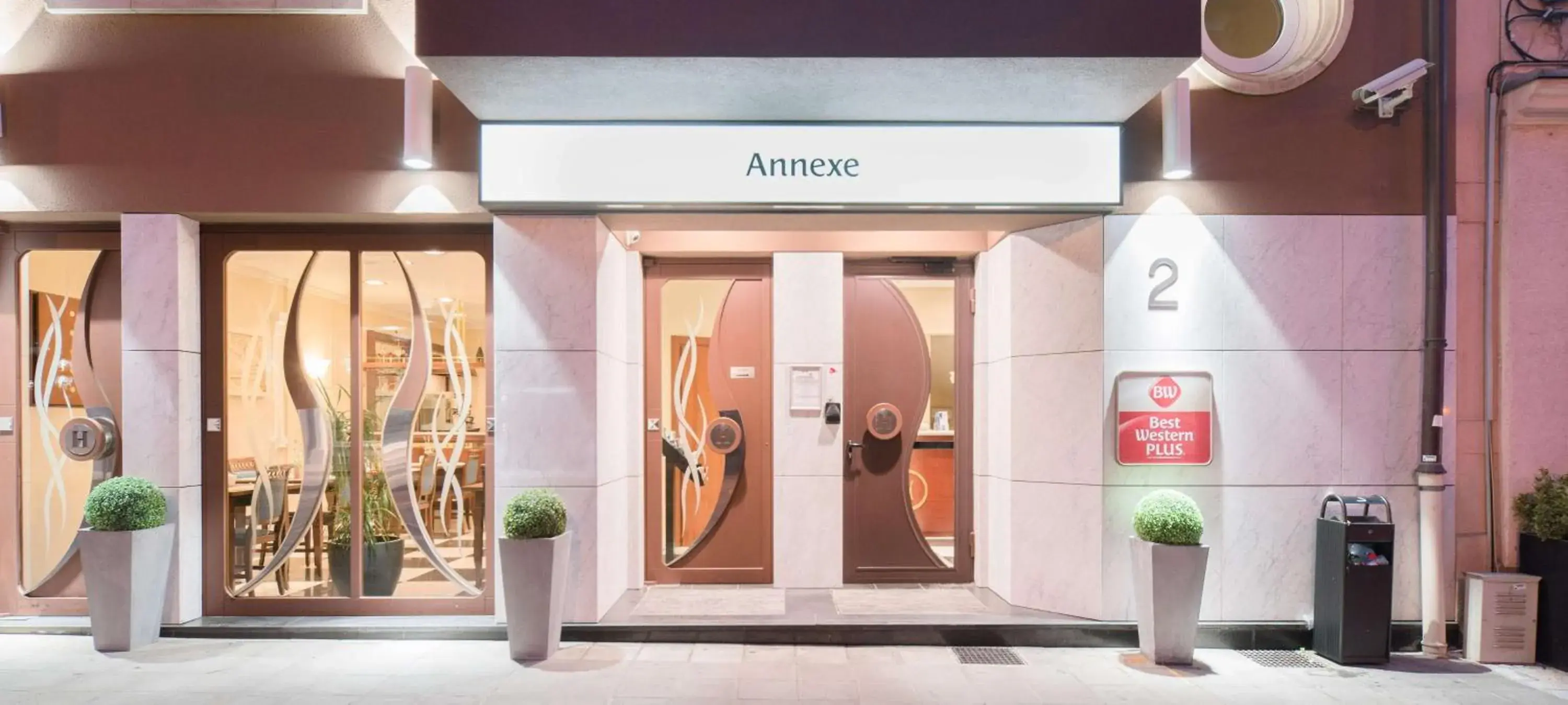 Property building in Best Western Plus Grand Hotel Victor Hugo Property building in Best Western Plus Grand Hotel Victor Hugo