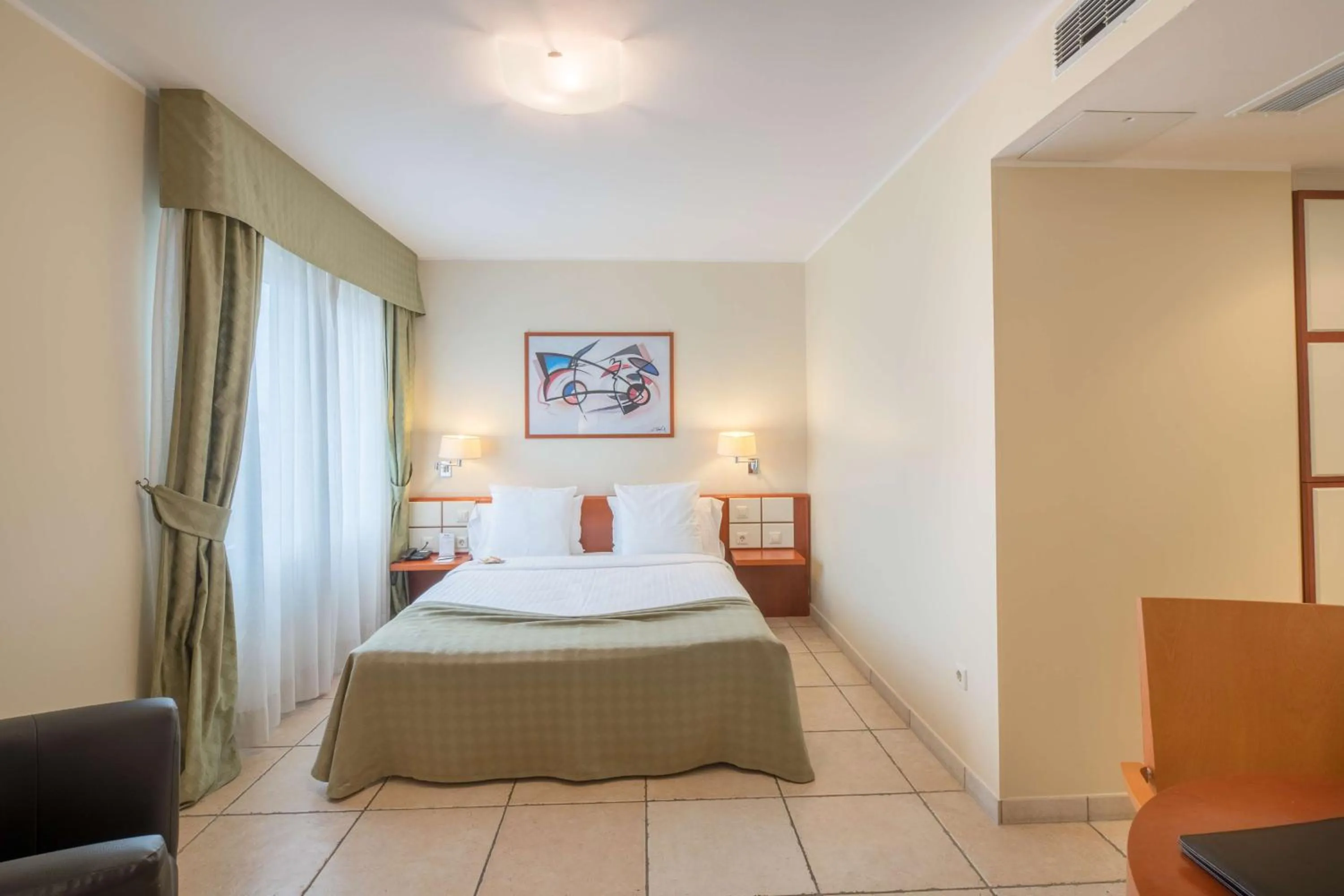 Bedroom, Bed in Best Western Plus Grand Hotel Victor Hugo