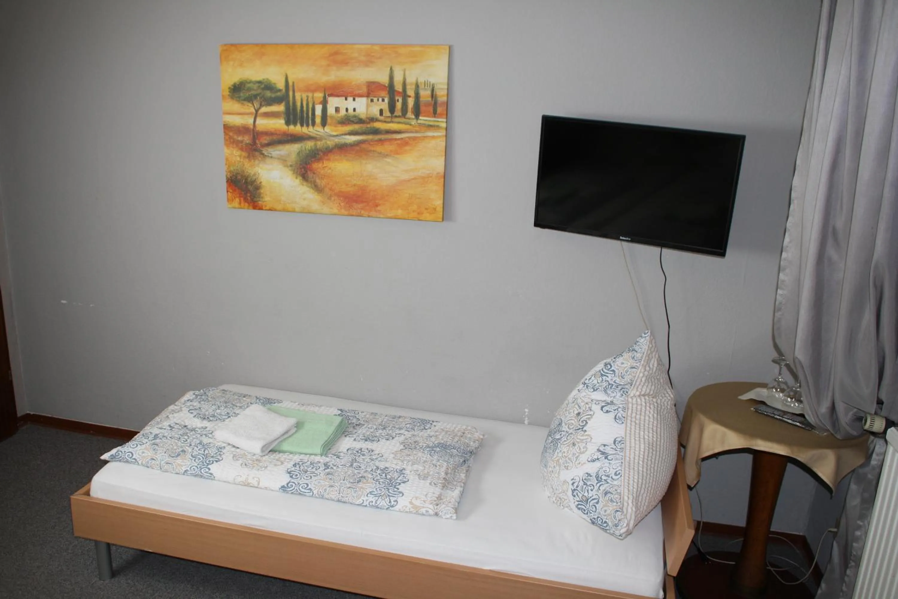 Triple Room with Bath in Hotel Restaurant Balkan