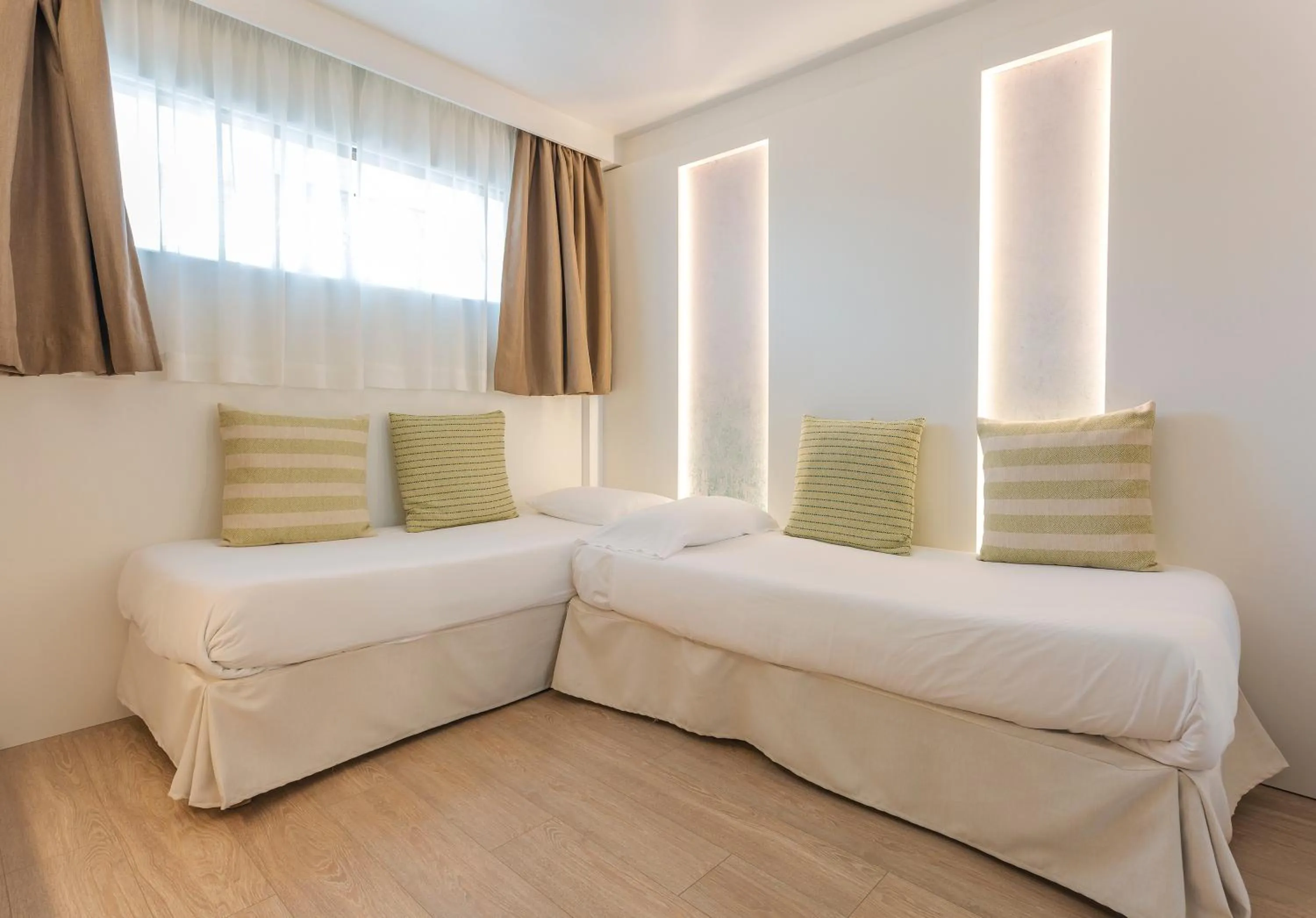 Living room, Bed in Marins Playa