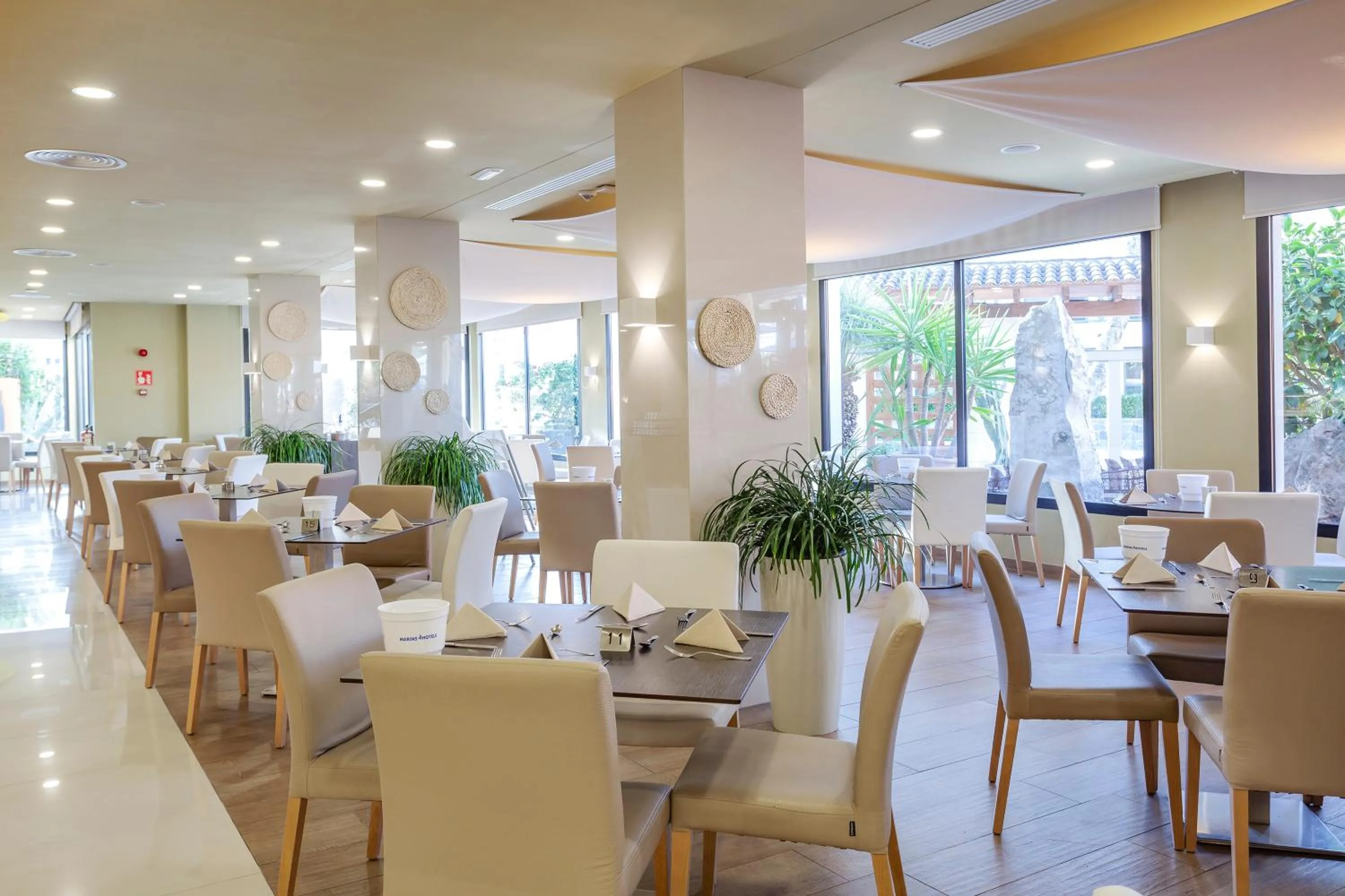 Restaurant/places to eat in Marins Playa