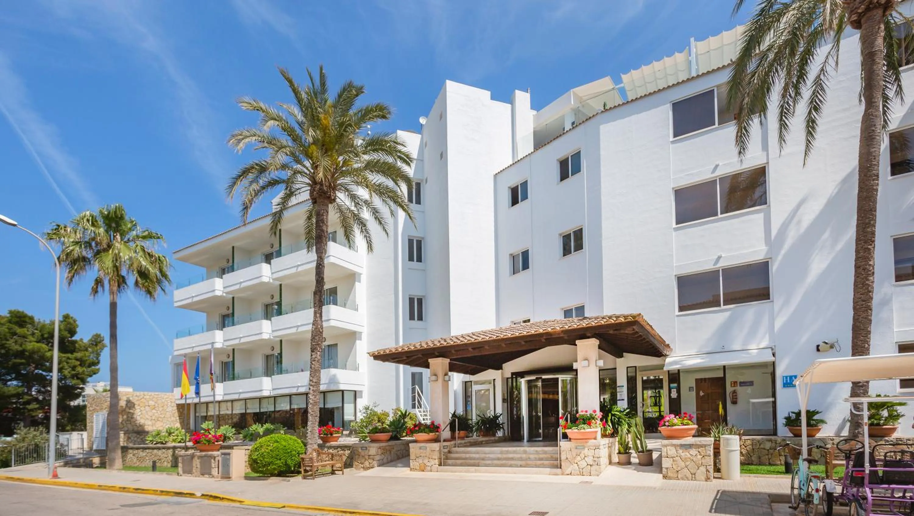 Property building in Marins Playa