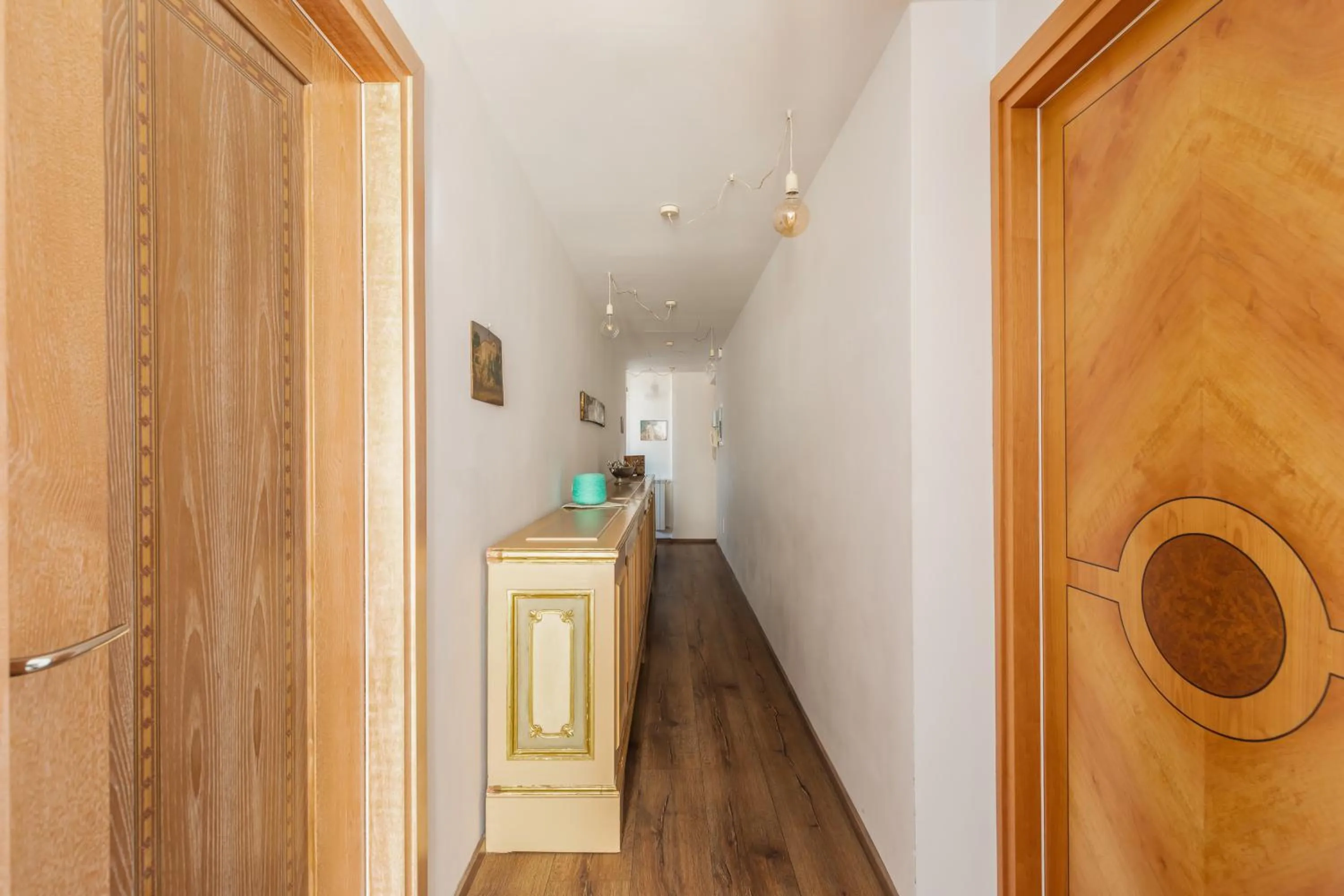 Communal lounge/ TV room in Guest House Maison 6