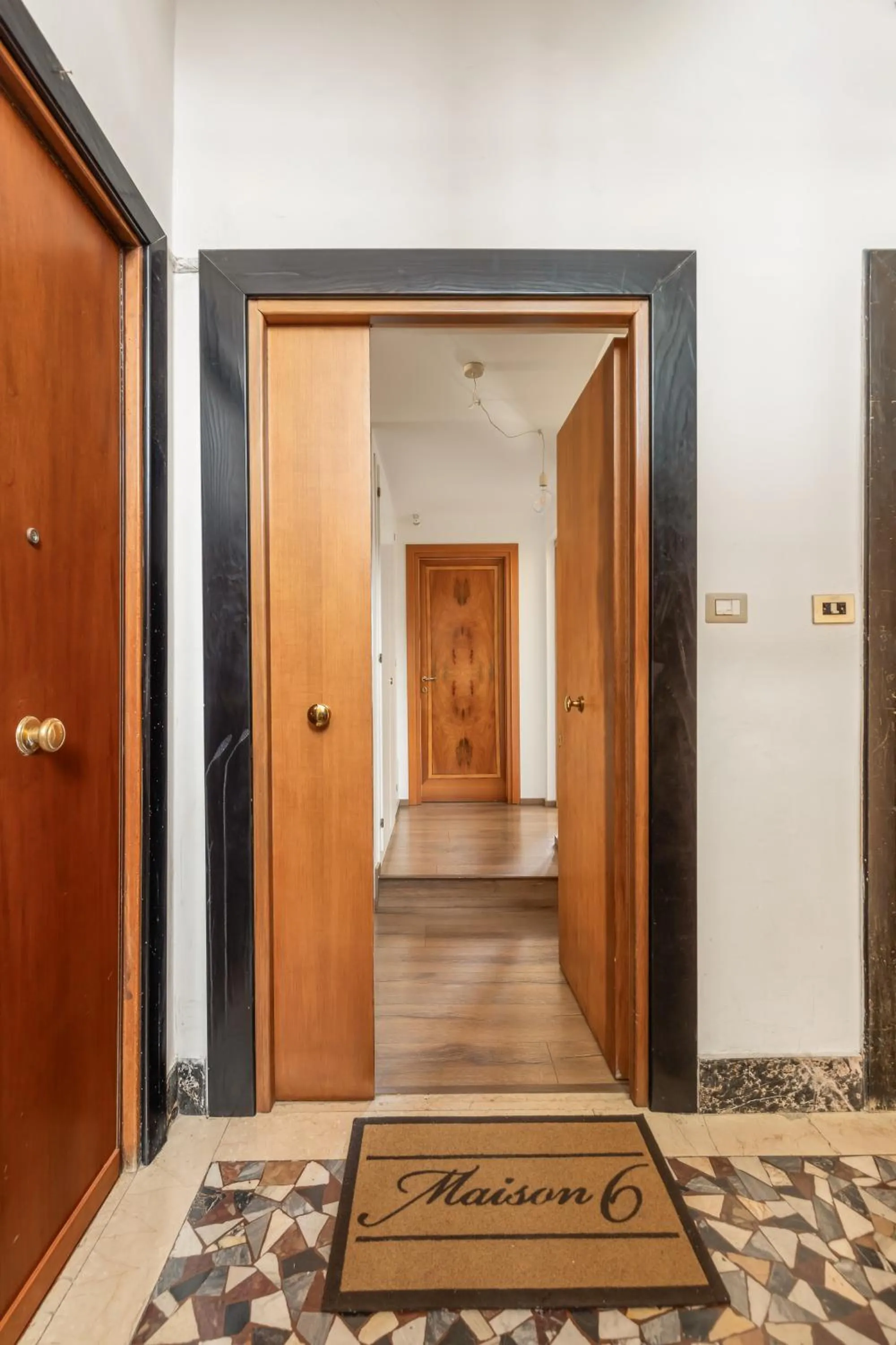 Facade/entrance in Guest House Maison 6