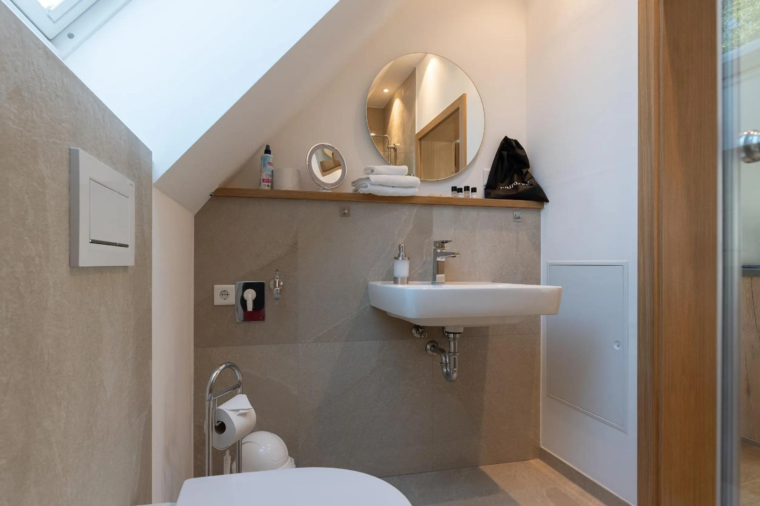 Bathroom in Hotel ten Hoopen Restaurant Deele