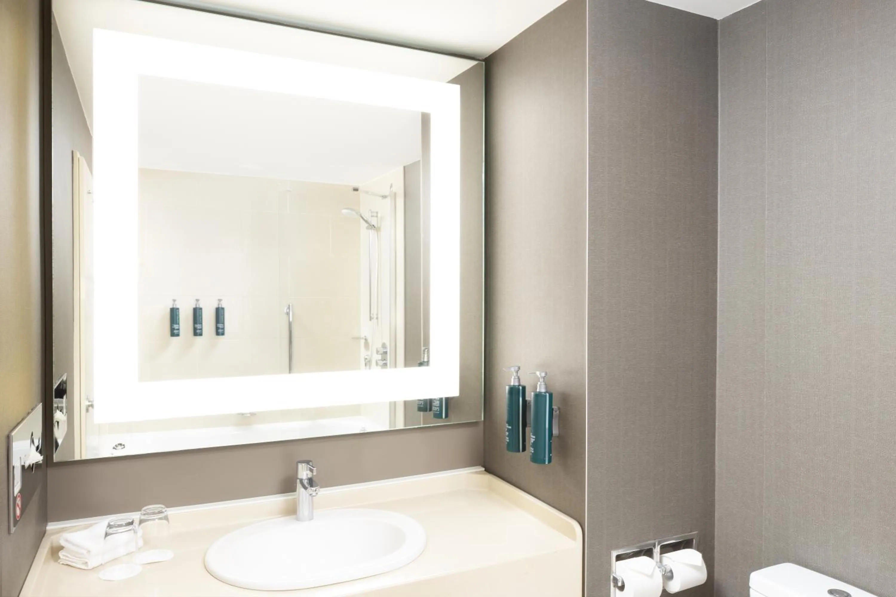 Bathroom in DoubleTree by Hilton Luxembourg