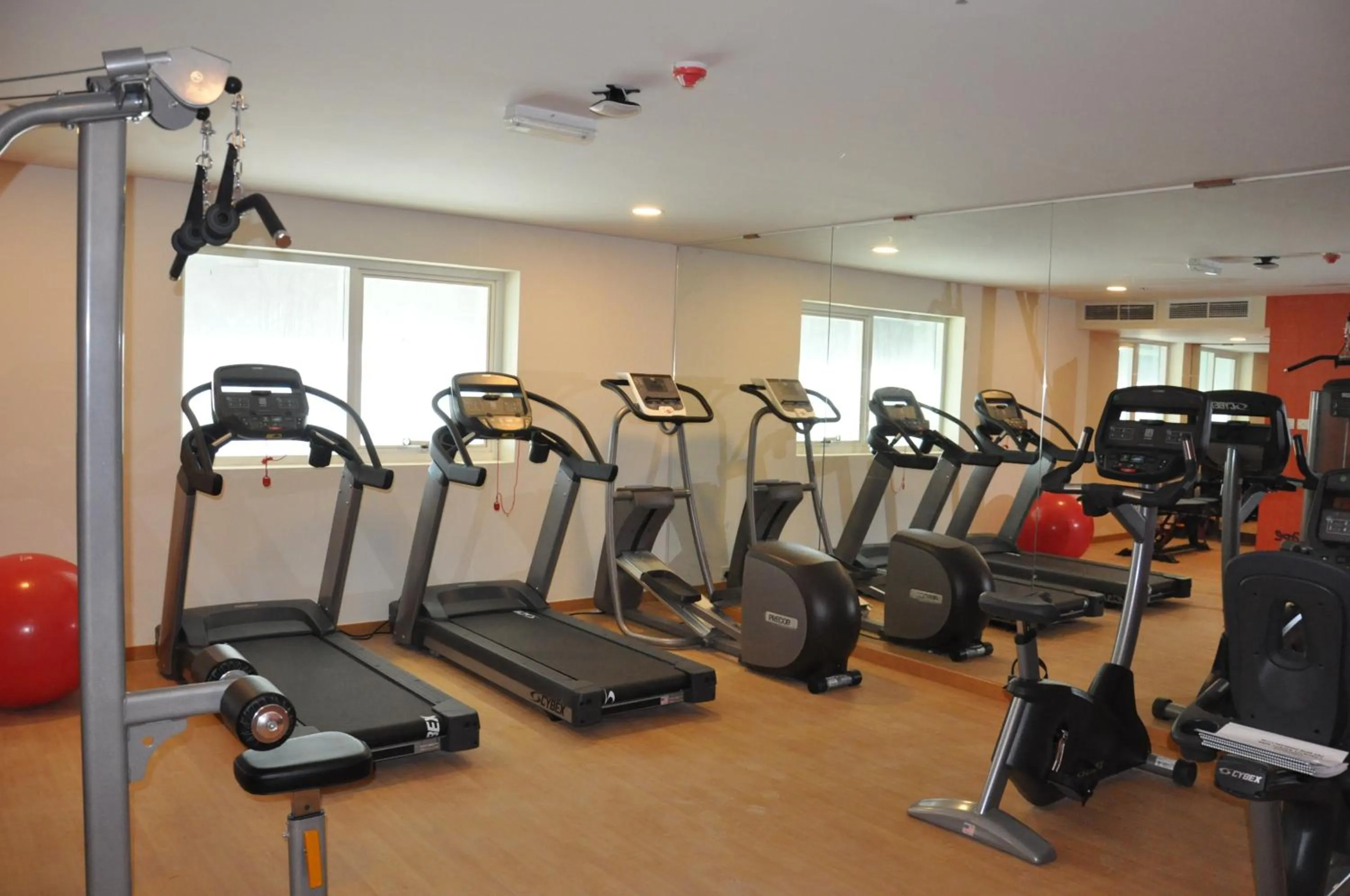 Fitness centre/facilities in Fortune Park Hotel