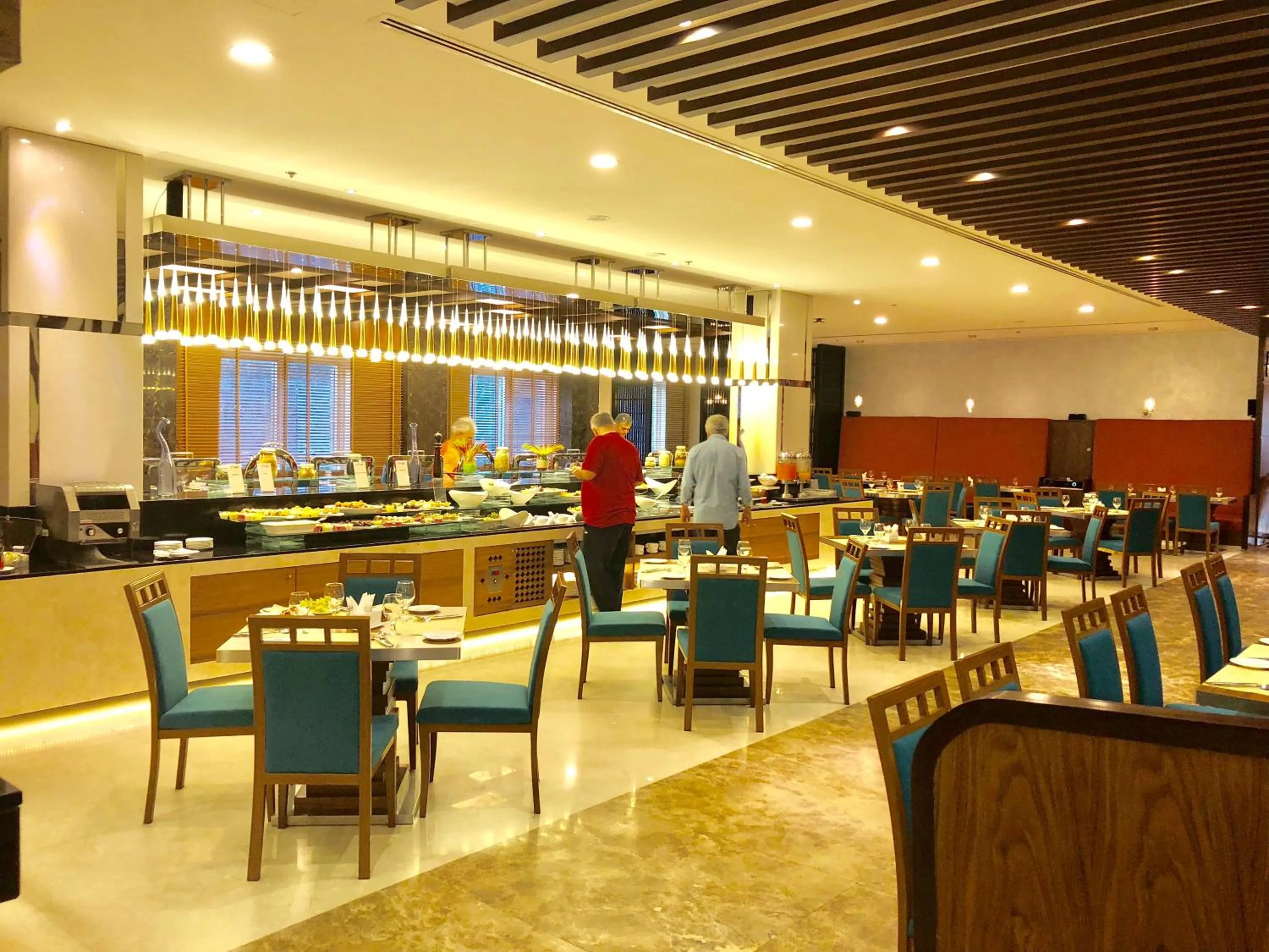Restaurant/places to eat in Fortune Park Hotel
