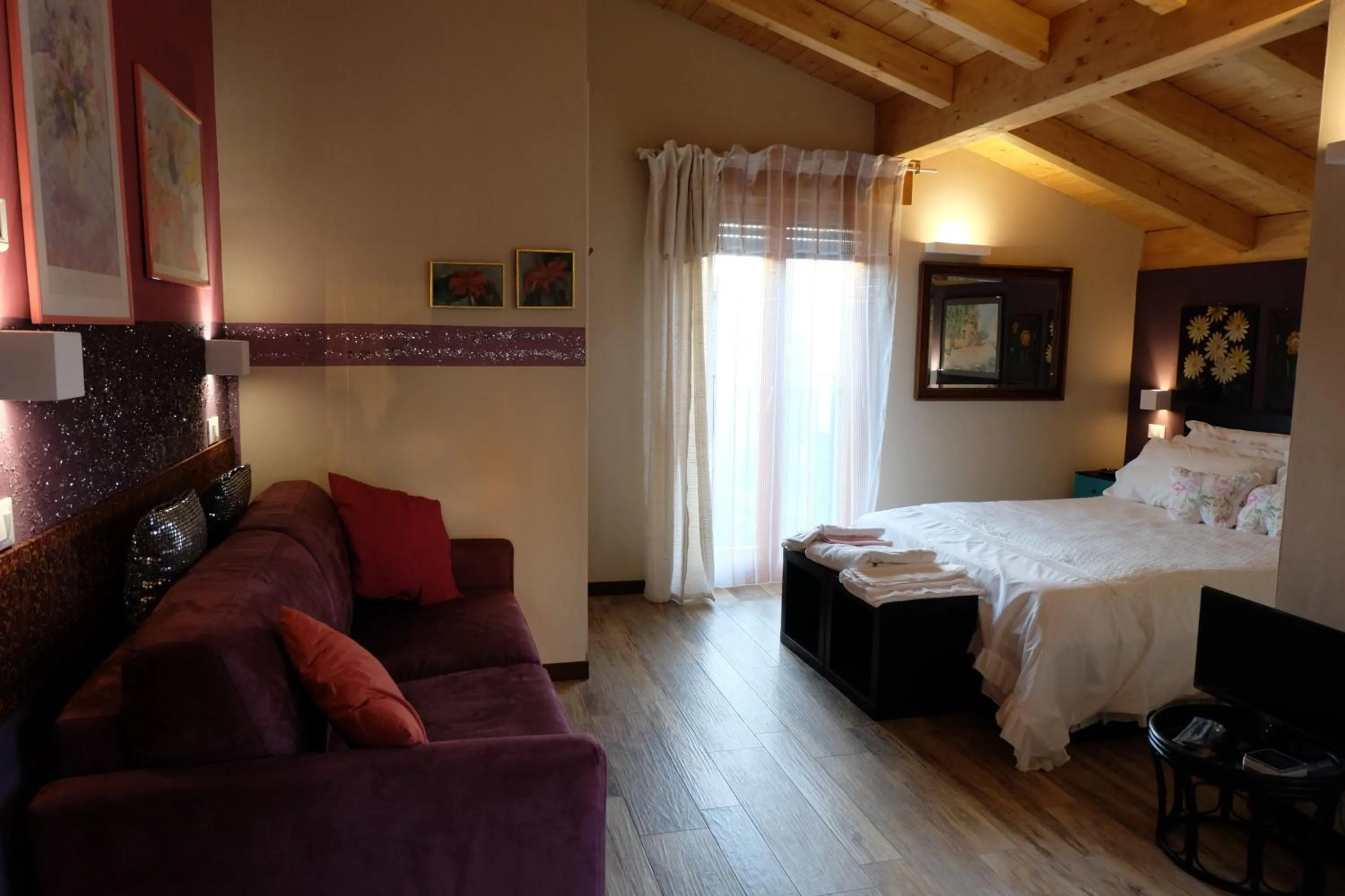 Photo of the whole room, Bed in Milano B&B