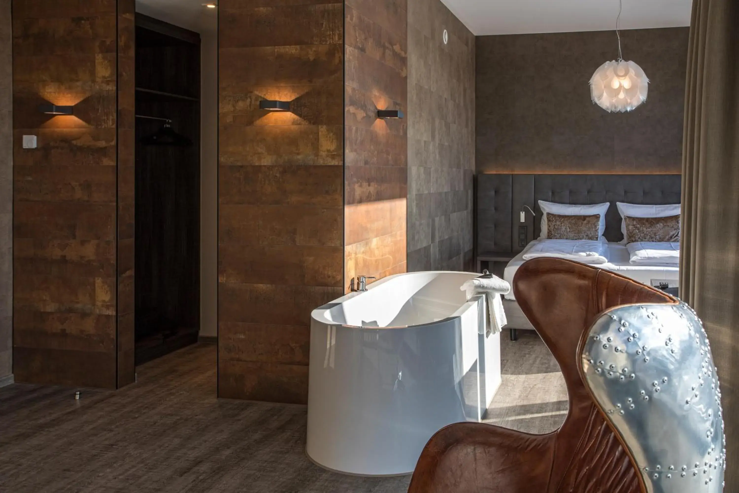 Photo of the whole room, Bed in DECK 8 DESIGNHOTEL.SOEST Photo of the whole room, Bed in DECK 8 DESIGNHOTEL.SOEST