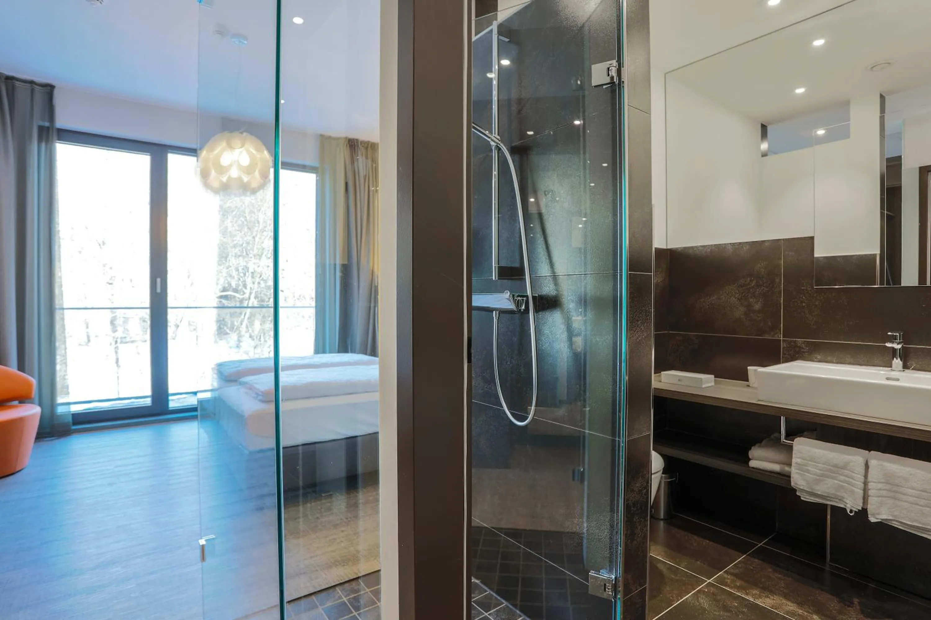 Photo of the whole room in DECK 8 DESIGNHOTEL.SOEST