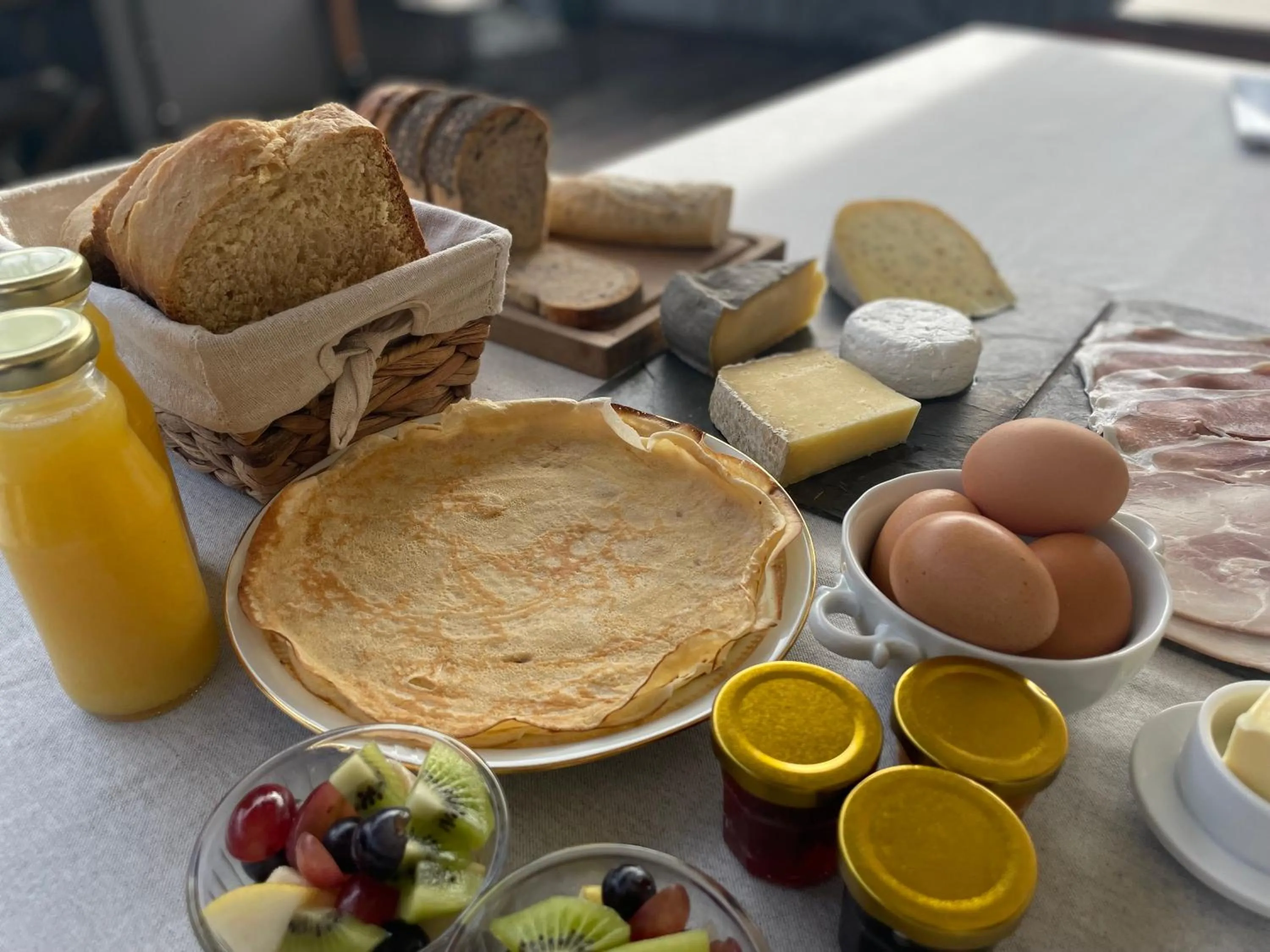 Food and drinks in Dupain & Dubeurre Appart'hôtel - Parking en supp