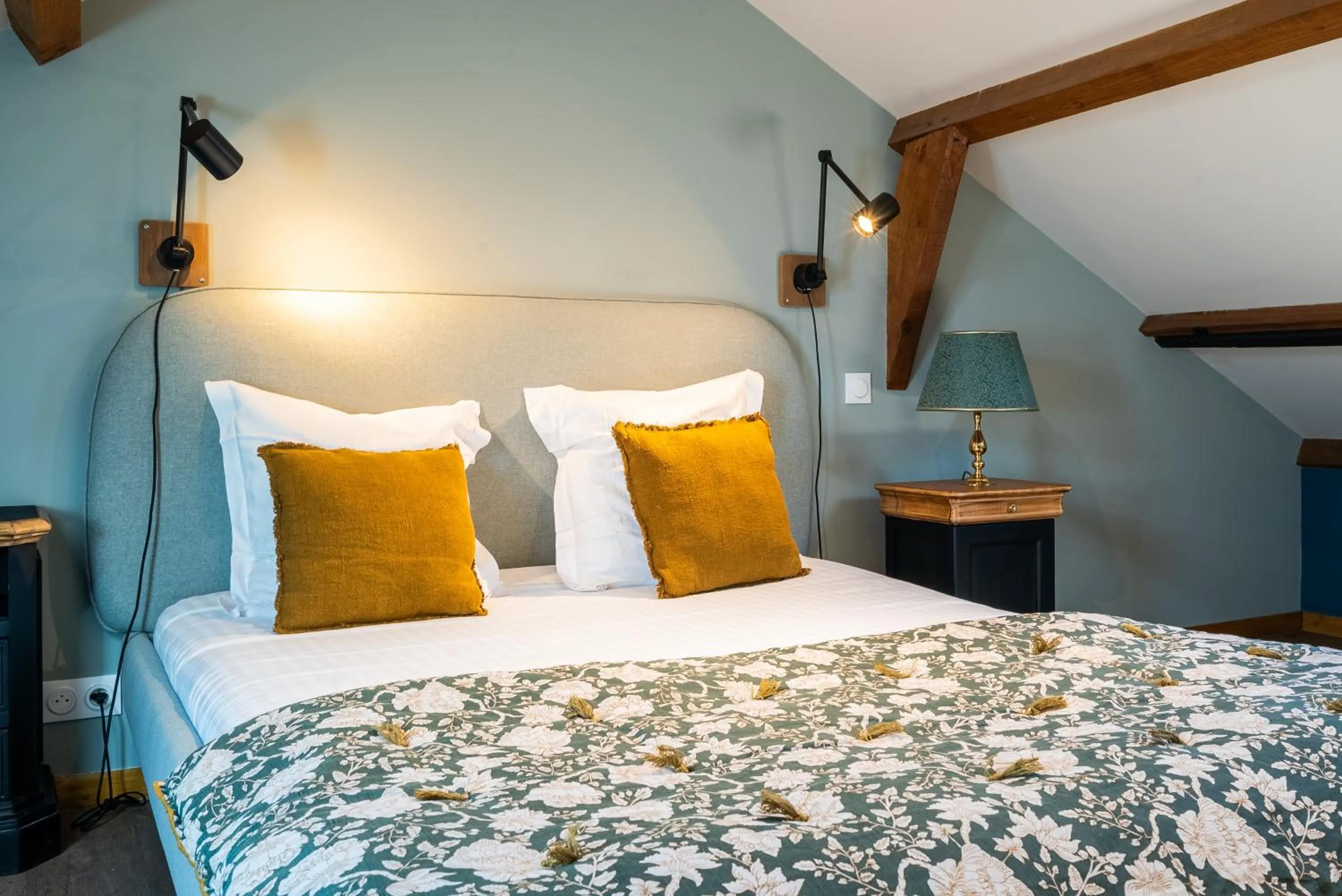 Bed in Dupain & Dubeurre Appart'hôtel - Parking en supp