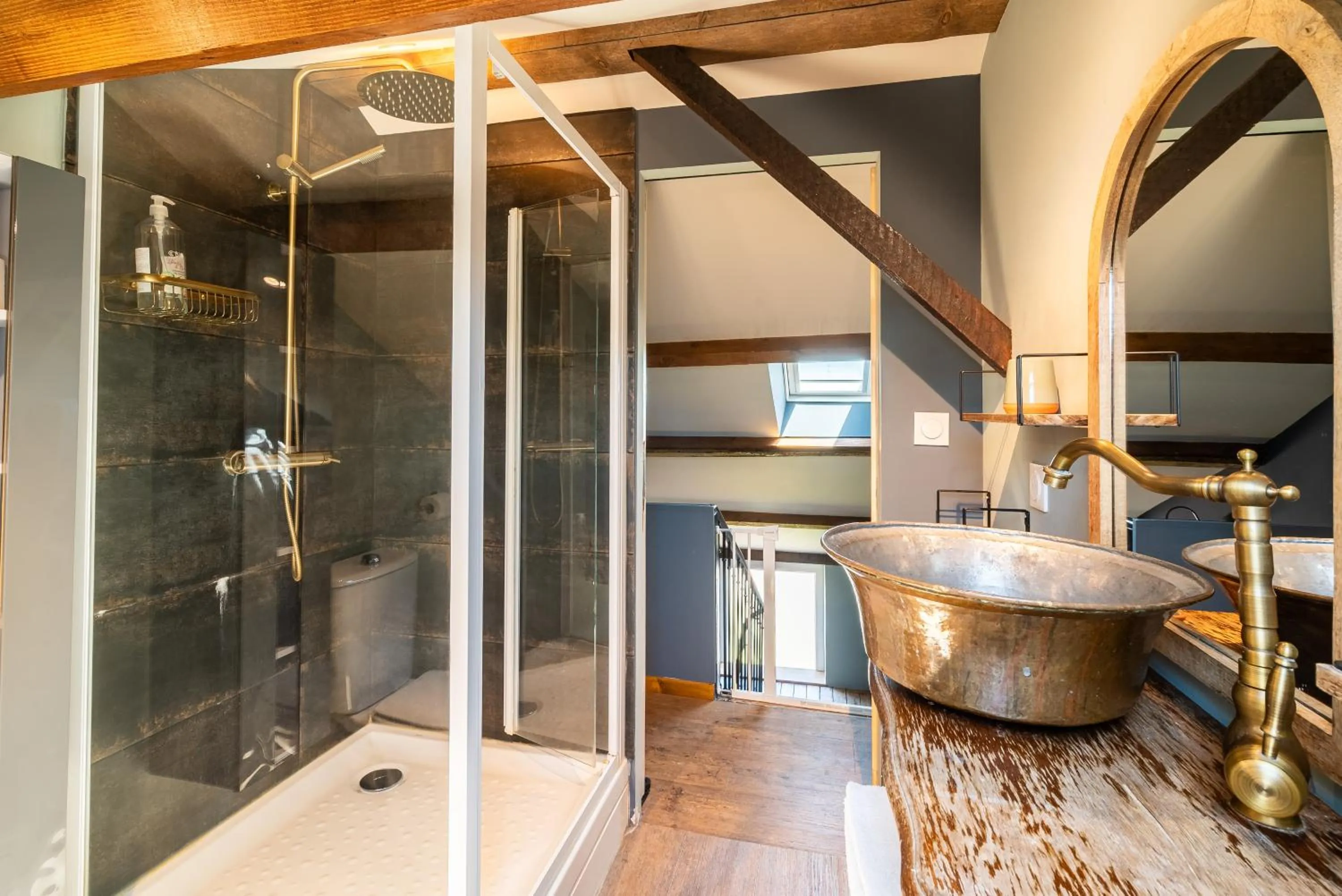 Shower in Dupain & Dubeurre Appart'hôtel - Parking en supp