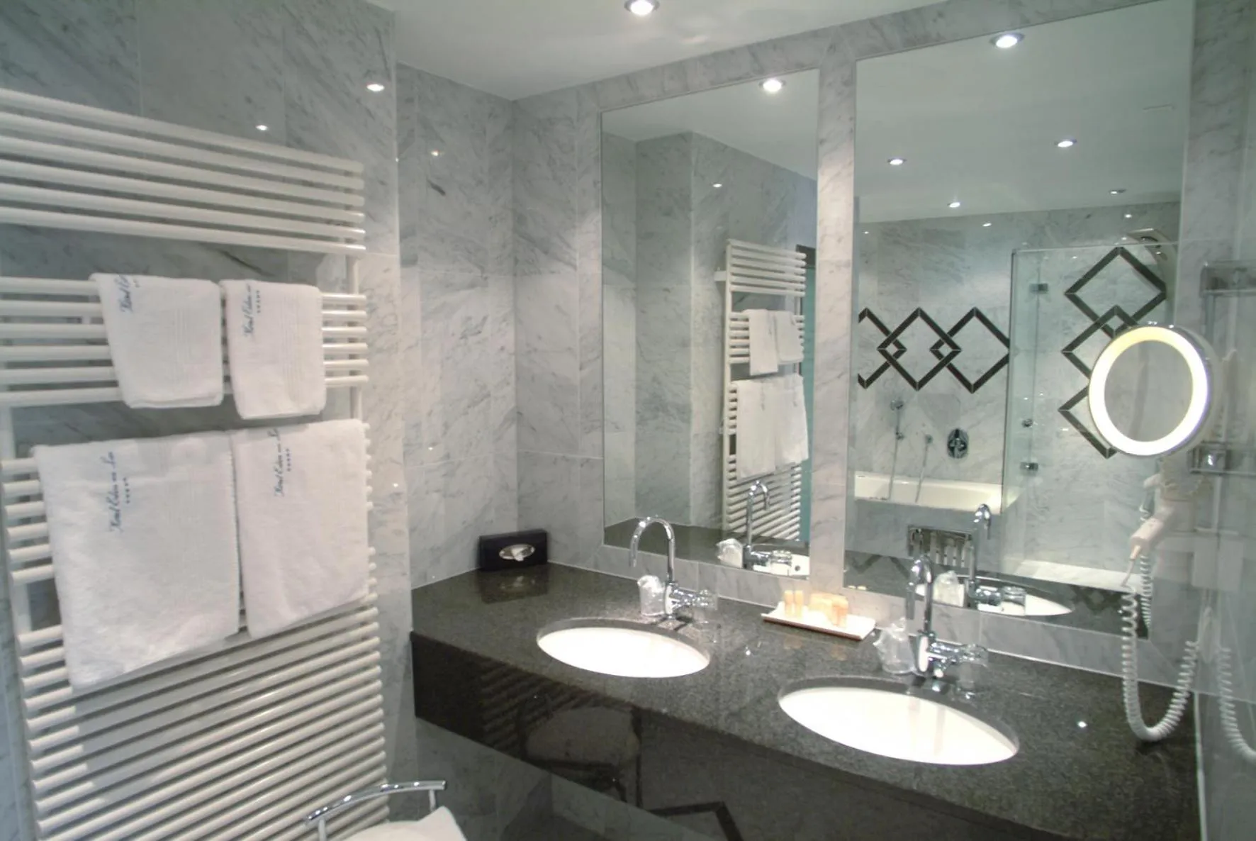 Bathroom in Eden au Lac