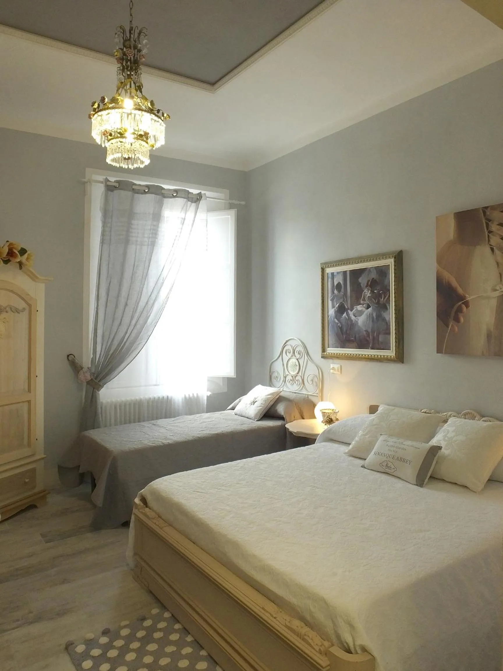 Photo of the whole room, Bed in Antica Loggetta