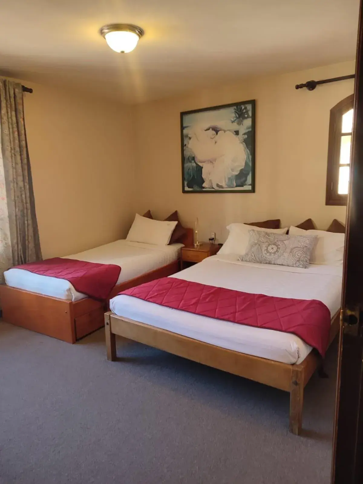 Large Twin Room - single occupancy in Hotel Boutique La Casa de Margarita Large Twin Room - single occupancy in Hotel Boutique La Casa de Margarita