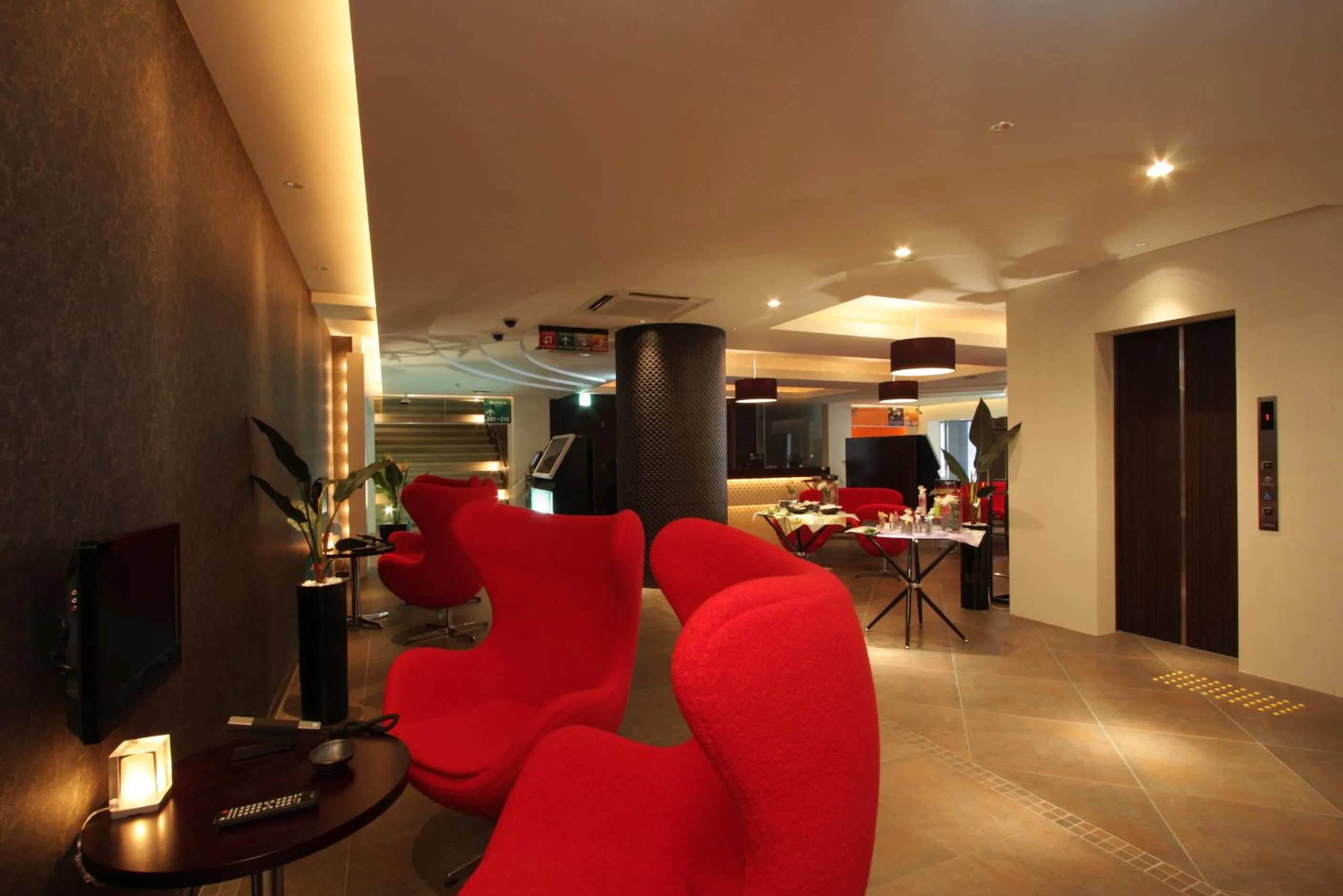 Lobby or reception in HOTEL W-PREMIUM -W GROUP HOTELS and RESORTS-