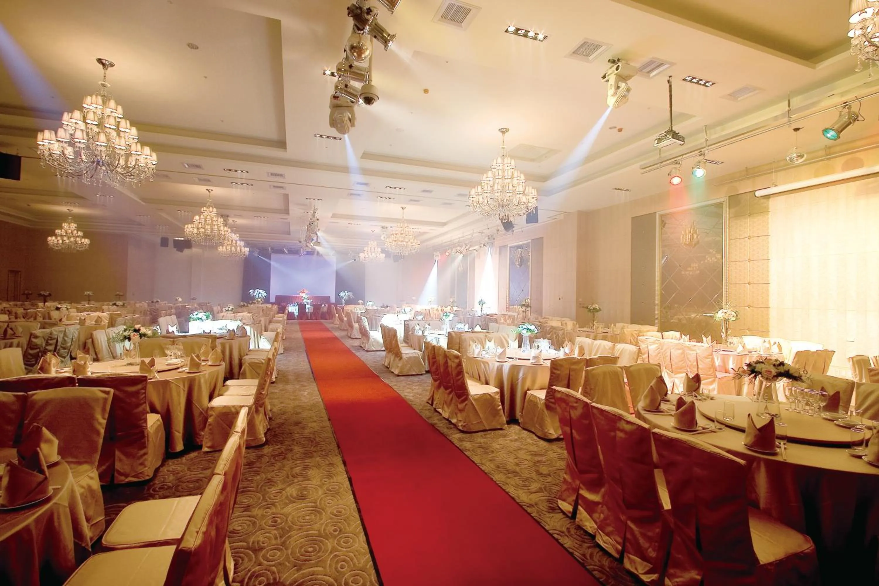 Banquet/Function facilities, Restaurant/Places to Eat in Garden Villa