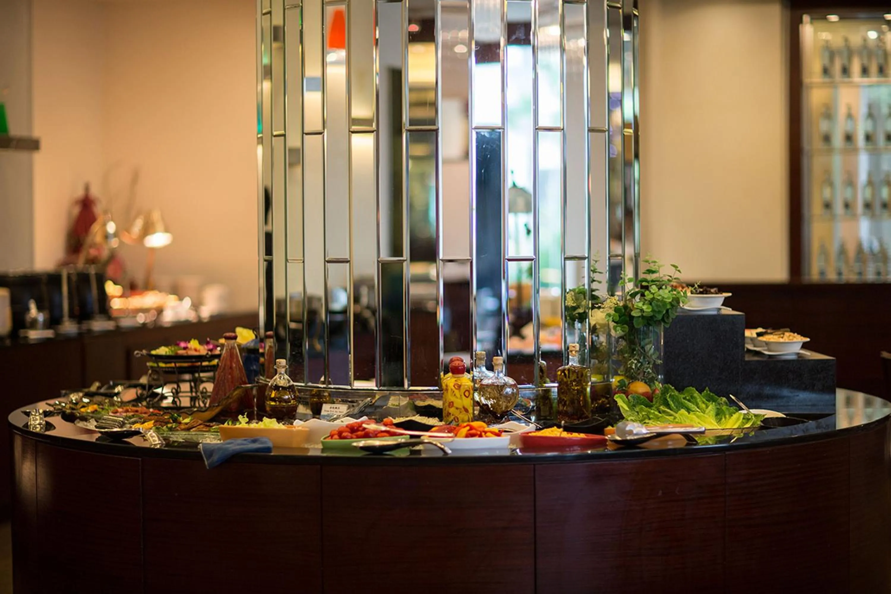 Meals, Food in Garden Villa