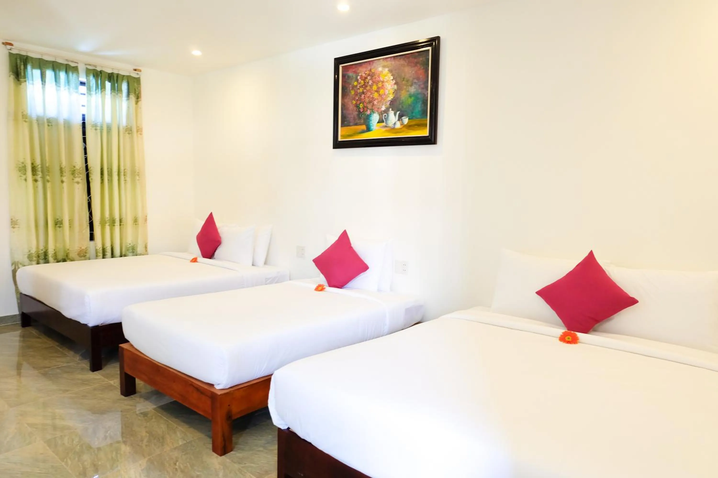 Photo of the whole room in Unity Villa